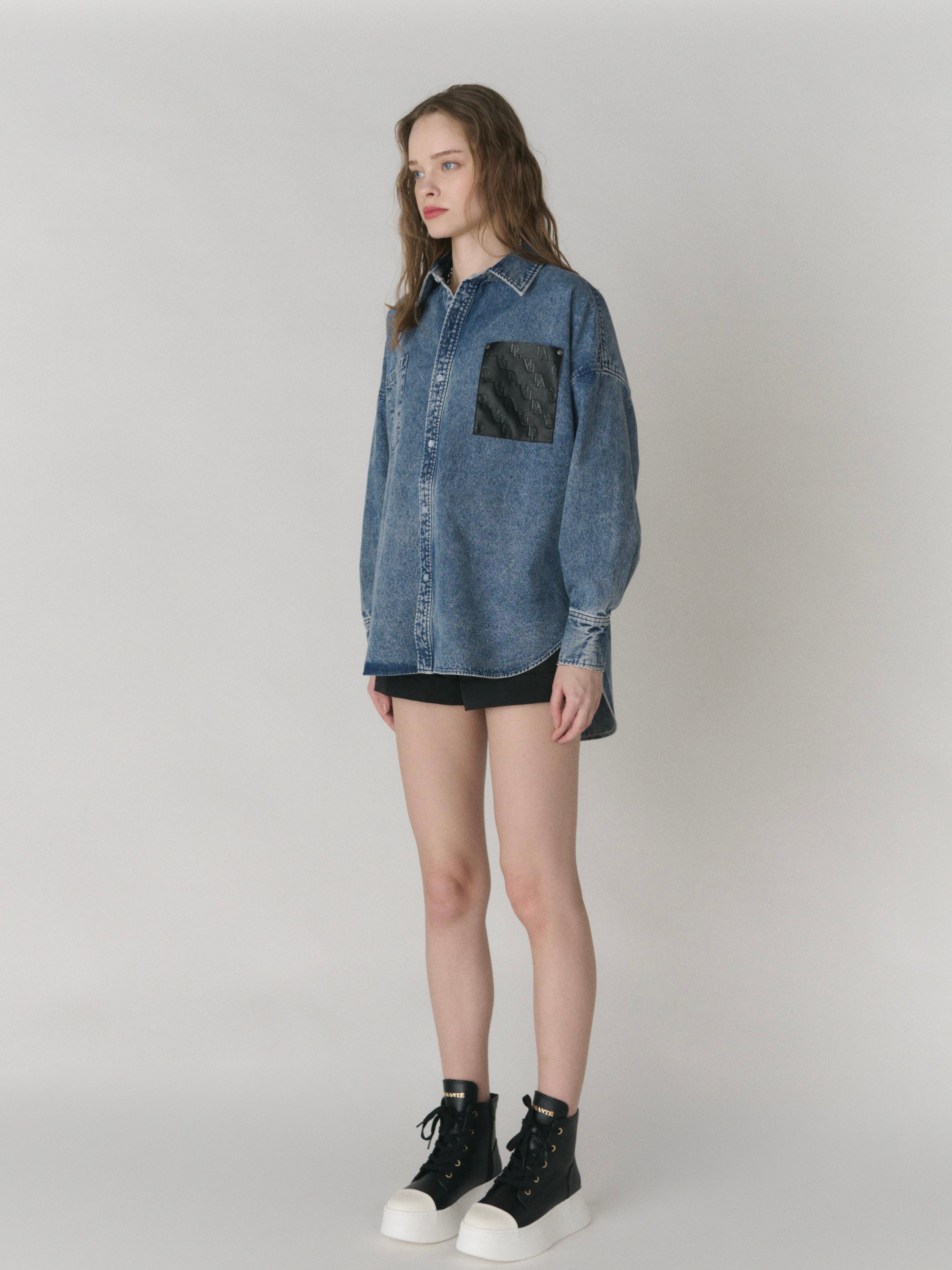 【予約】Leather pocket denim loose shirts(3月上旬〜中旬発送予定)
