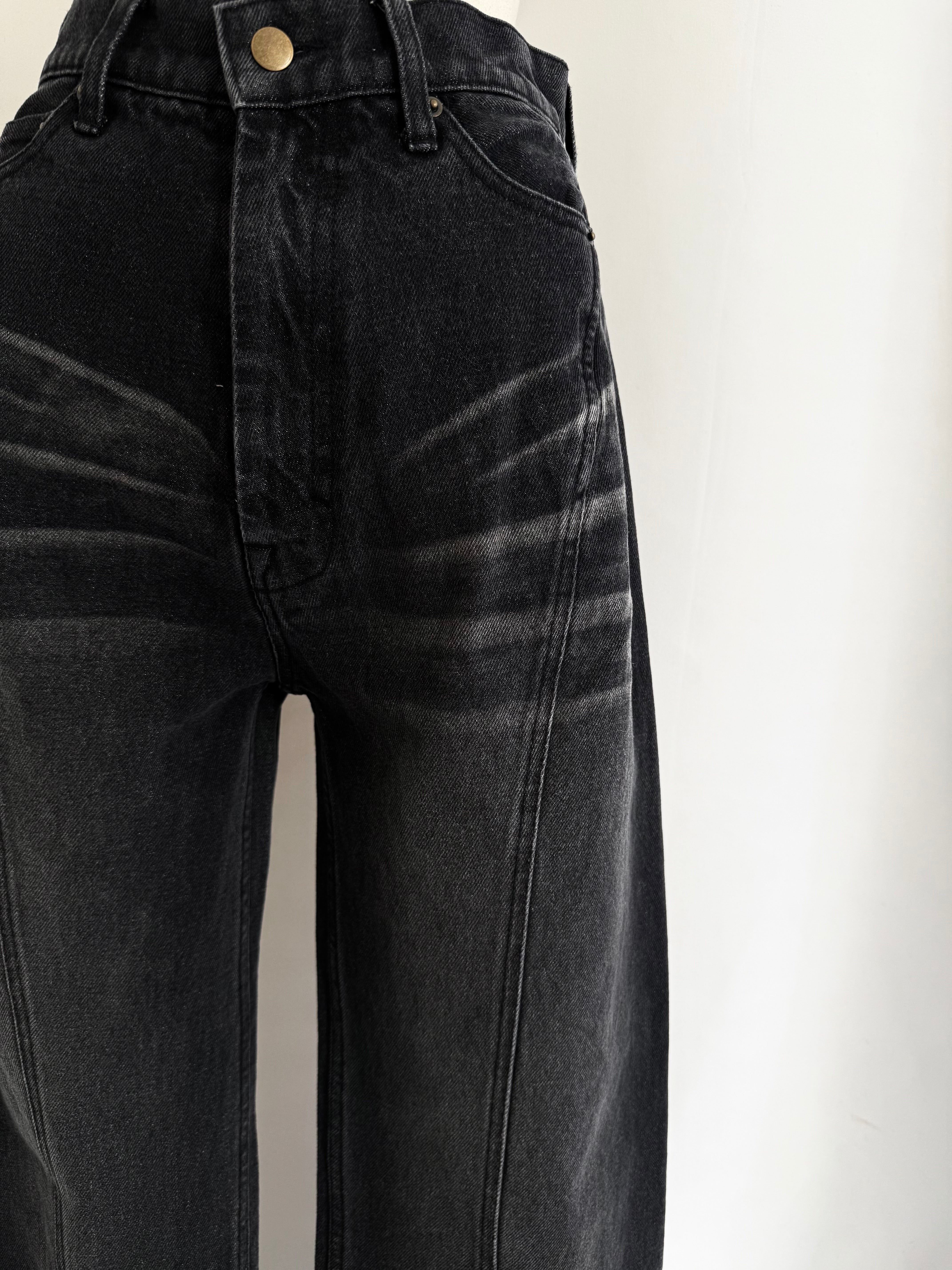 Curve pattern loose fit denim