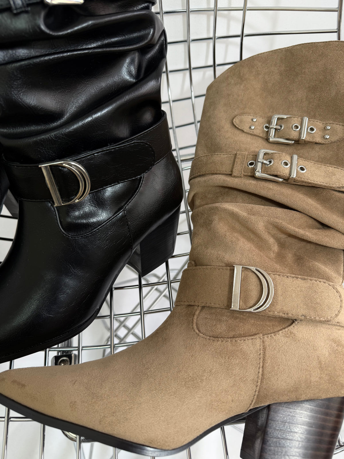 Triple strap middle boots