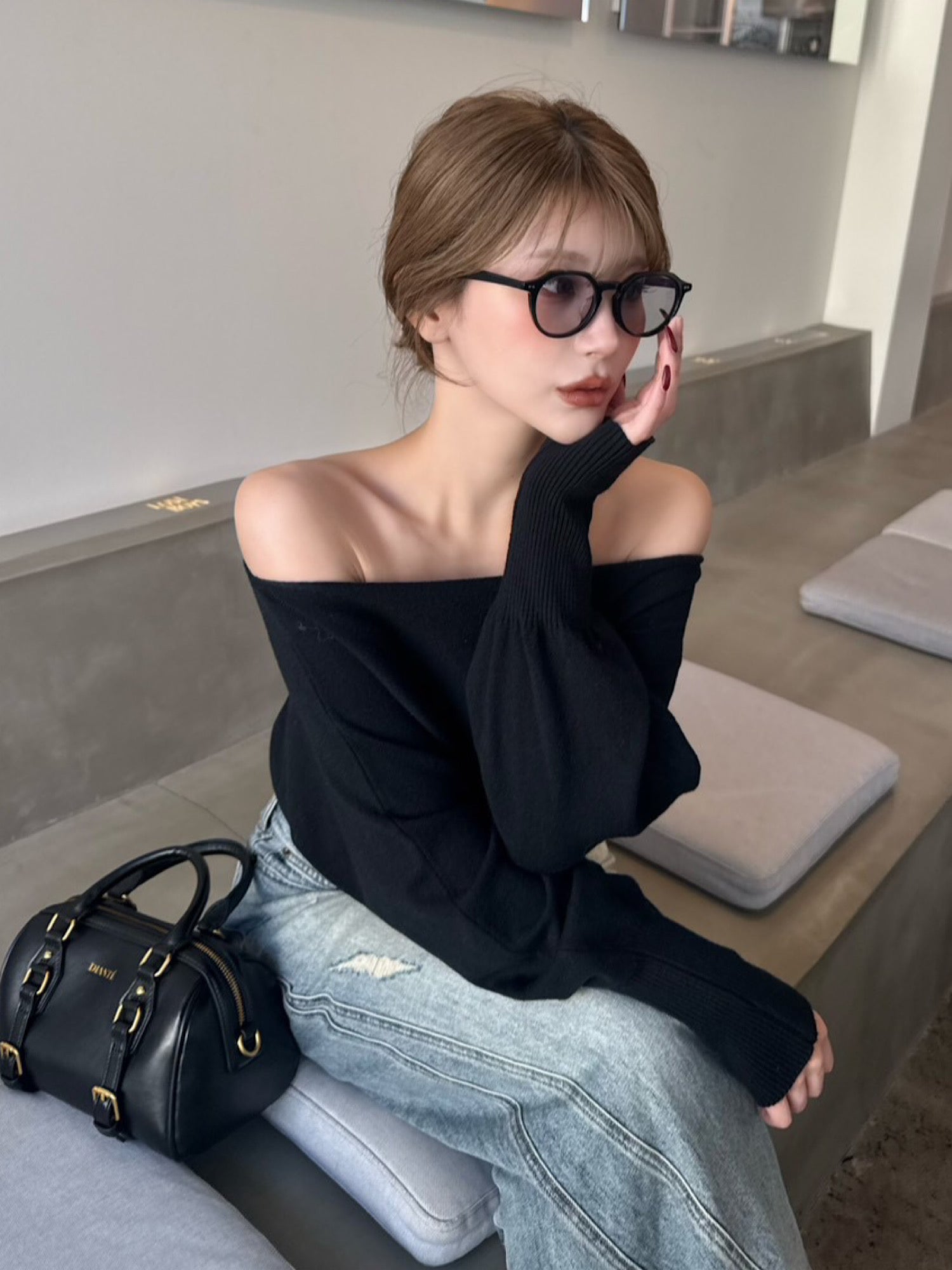 【予約】loose off shoulder knit tops(2月上旬〜中旬発送予定)