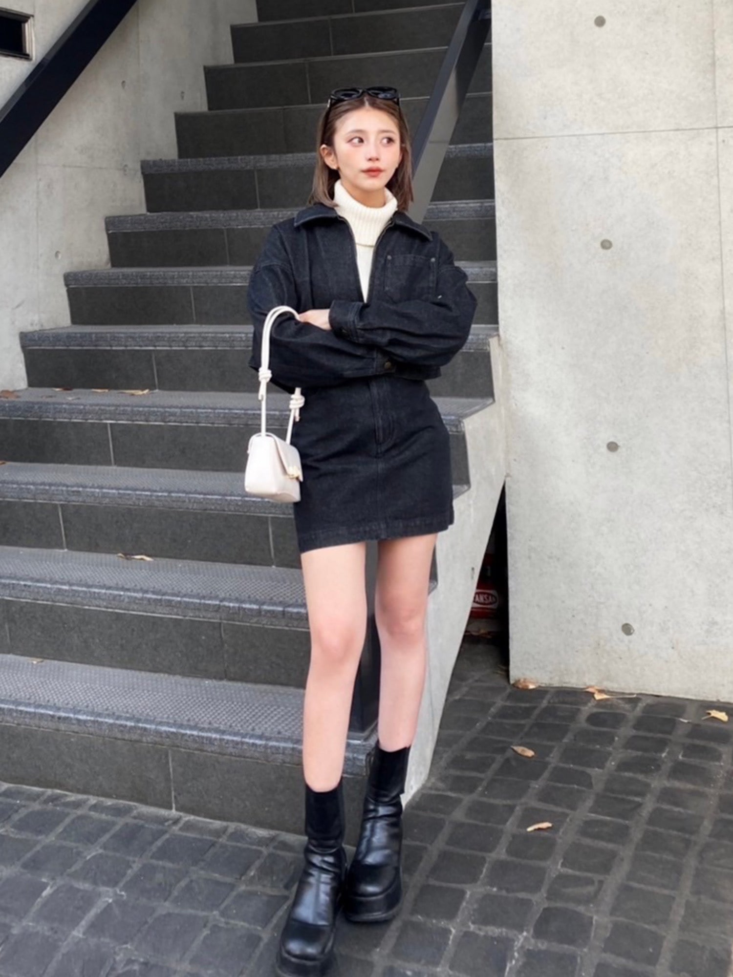 Accent logo side gore boots