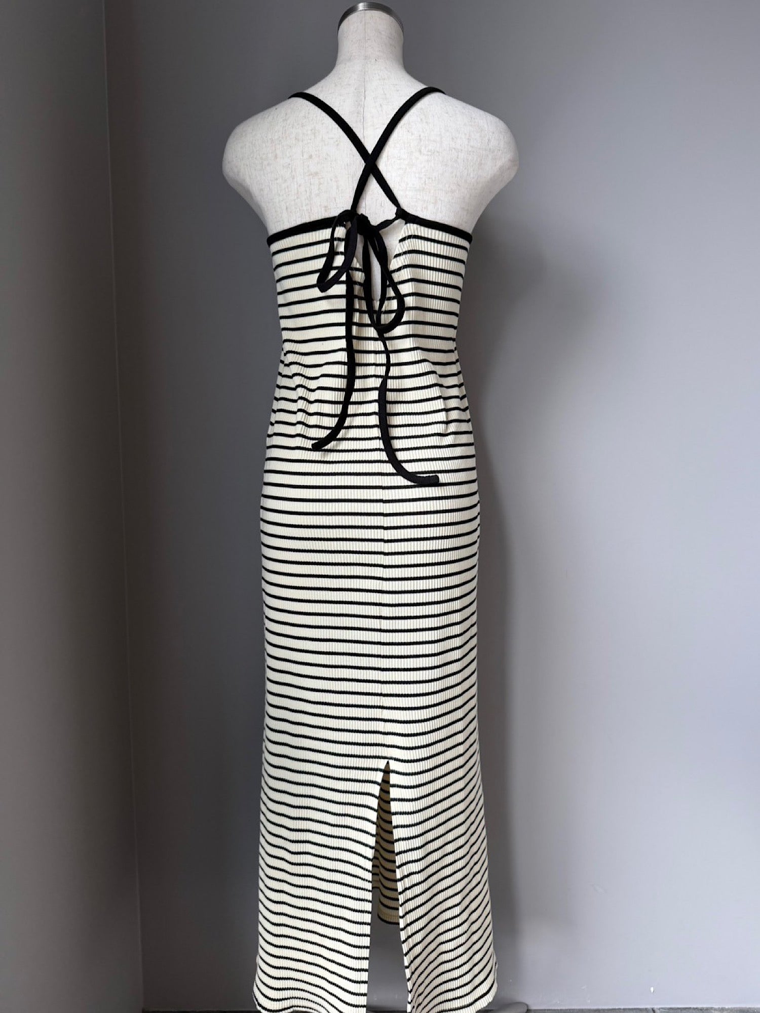 halter neck rib maxi dress with inner bra
