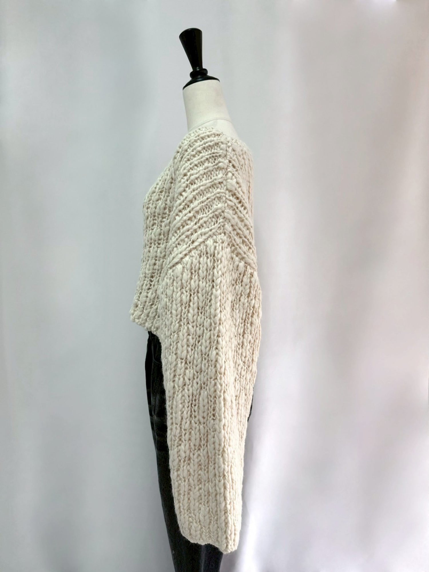 Wool blend cropped knit tops