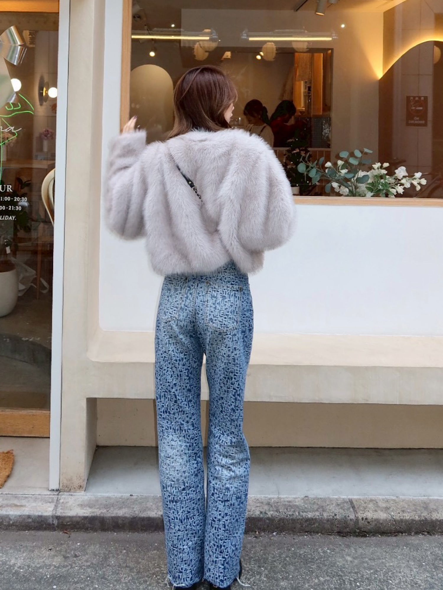 【予約】Graffiti embroidery loose denim(1月下旬〜2月上旬発送予定)