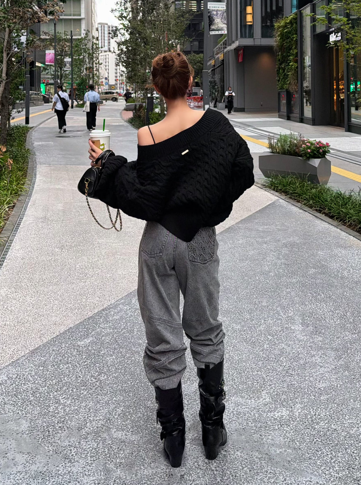 Triple strap middle boots