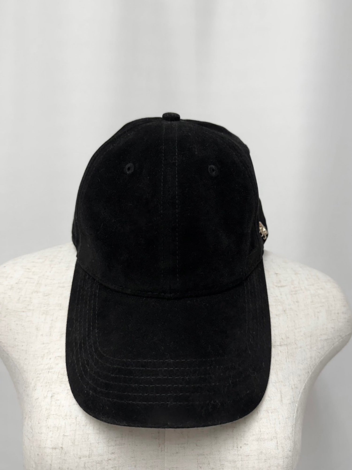 DIA logo suede cap