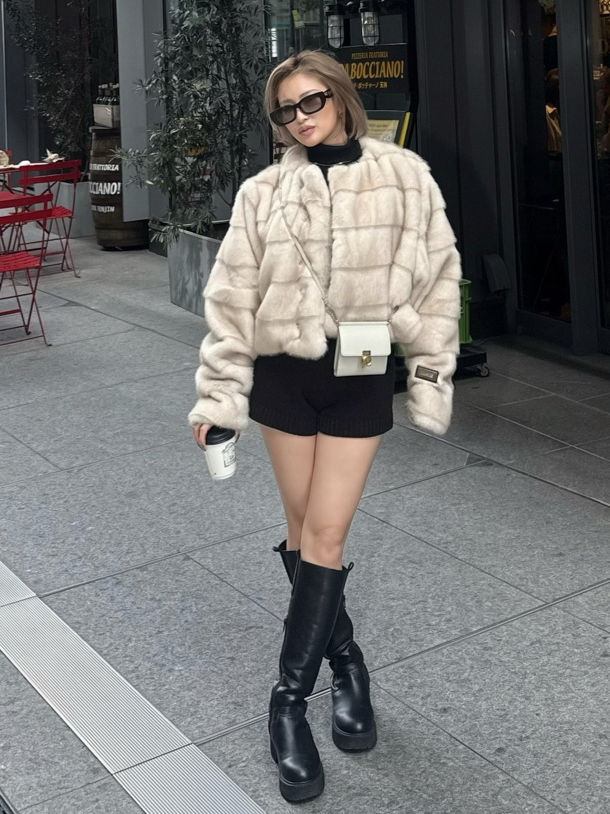 【予約】Premium eco fur switching coat(10月上旬〜11月中旬発送予定)
