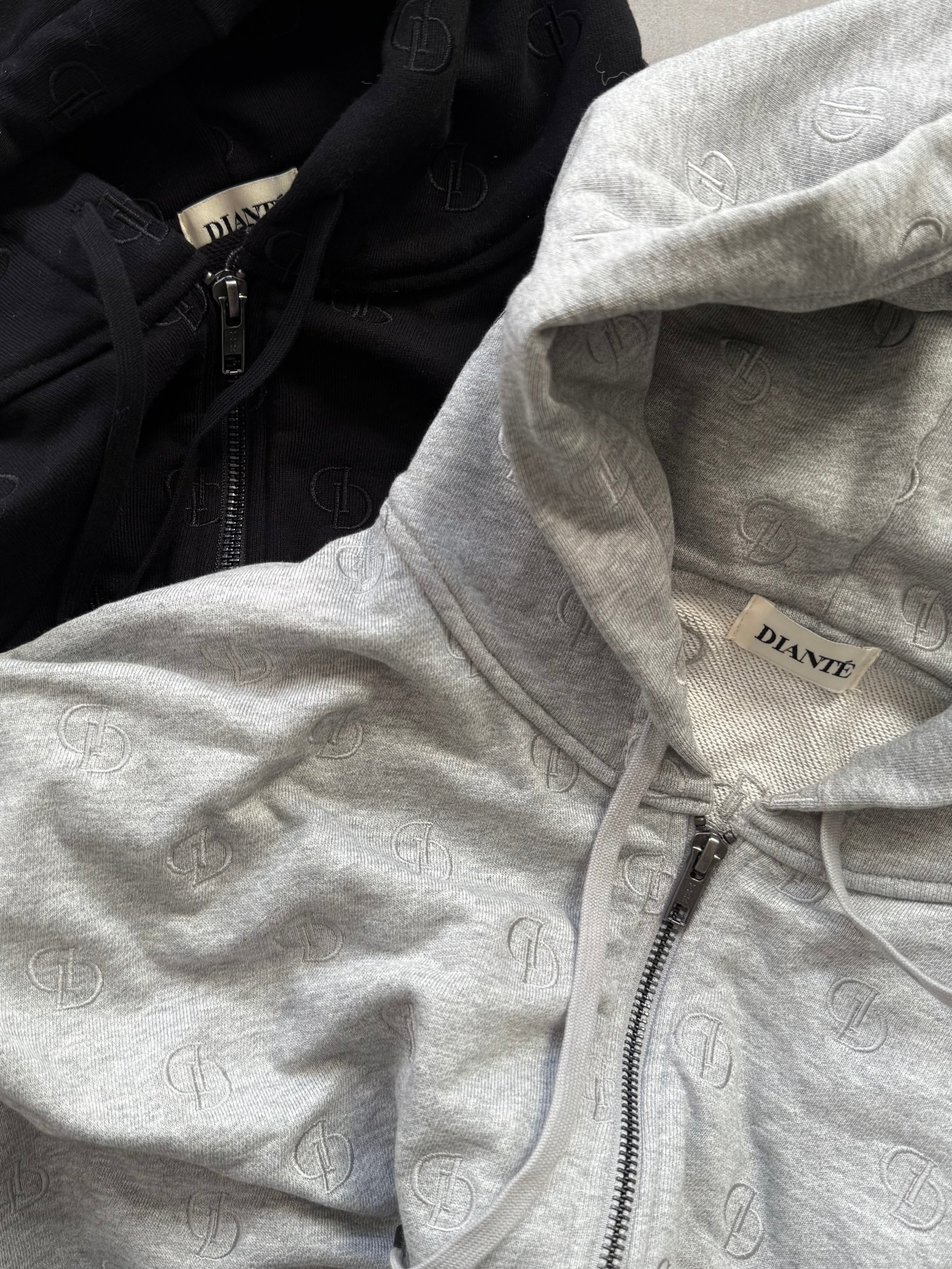 【予約】All over logo zip up hoodie sweat(BLK 12月中旬〜下旬発送予定)