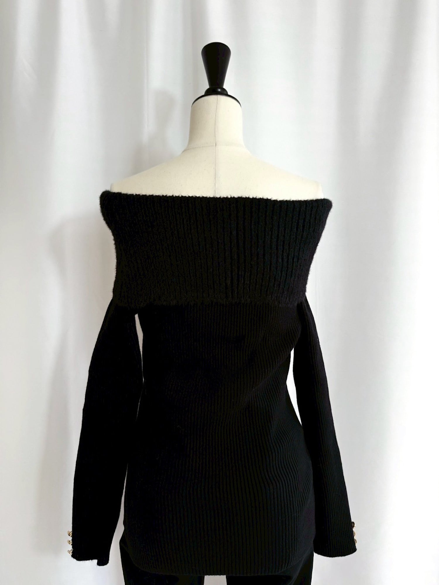 Off shoulder shaggy knit