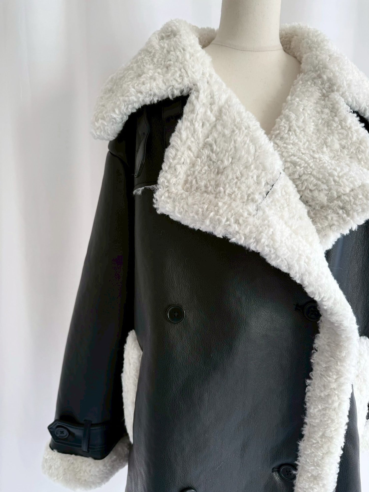 Volume collar loose mouton jacket