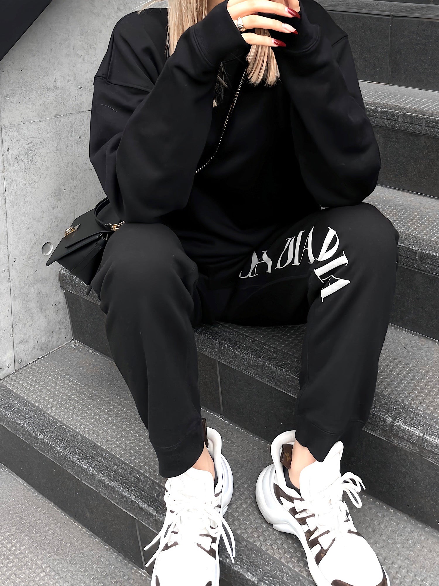 Vertical logo sweat pants