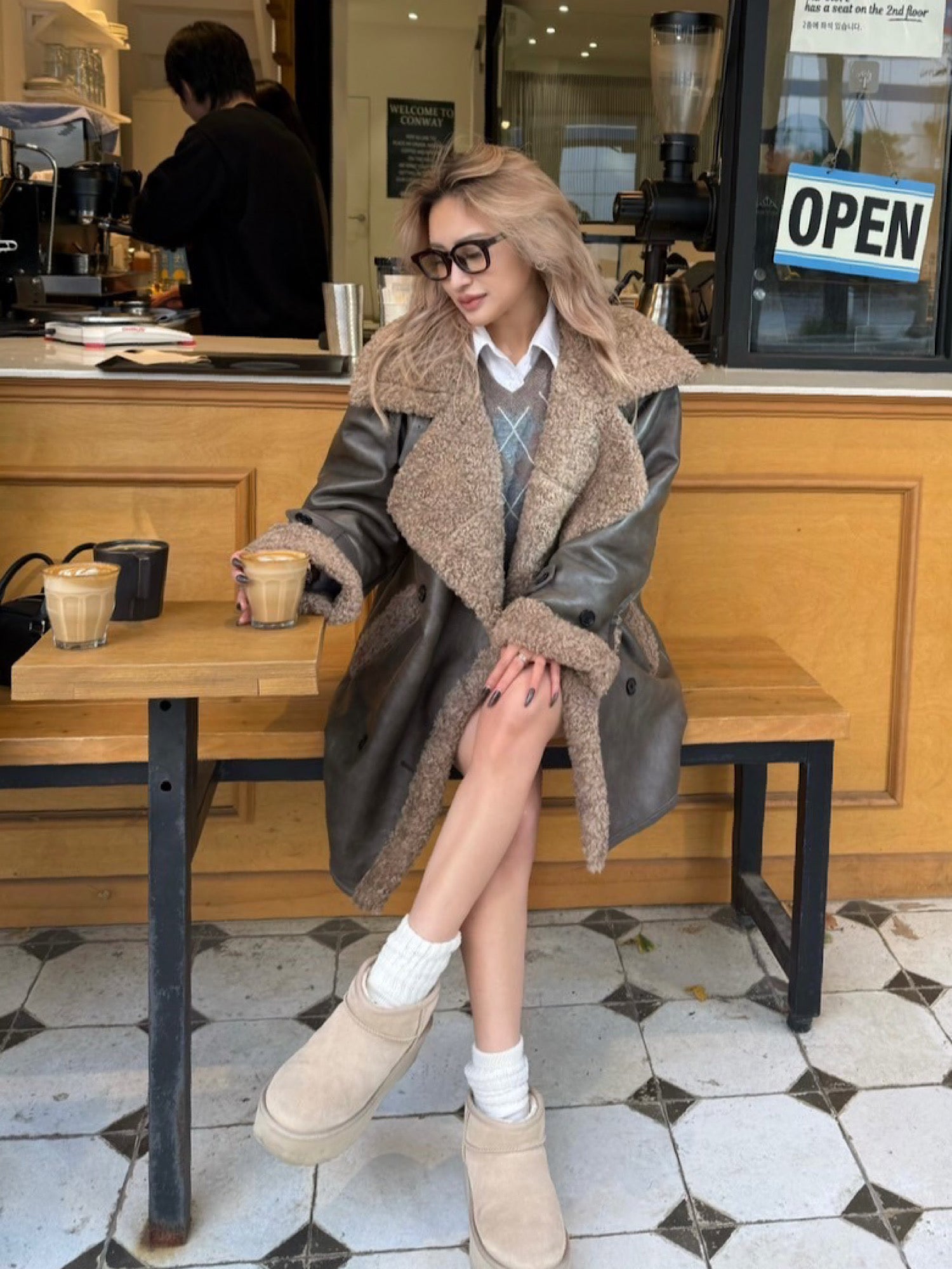 Volume collar loose mouton jacket