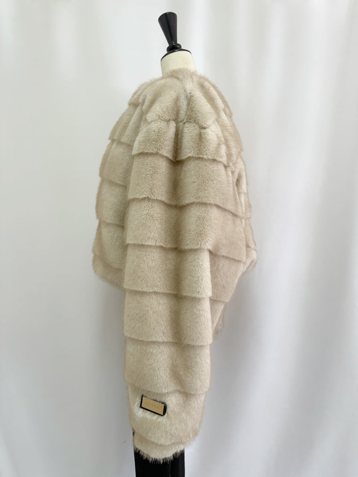 【予約】Premium eco fur switching coat(10月上旬〜11月中旬発送予定)