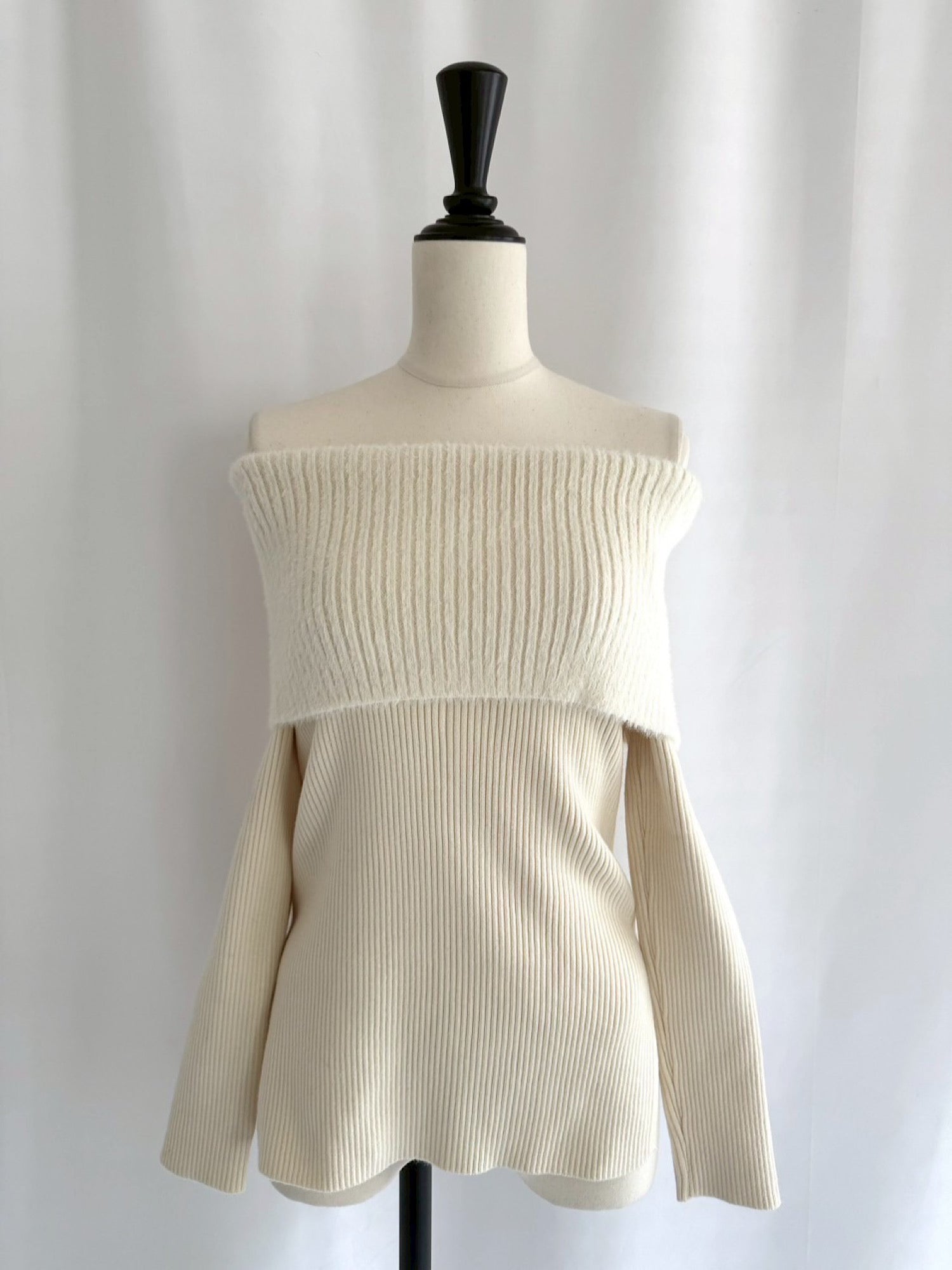 Off shoulder shaggy knit