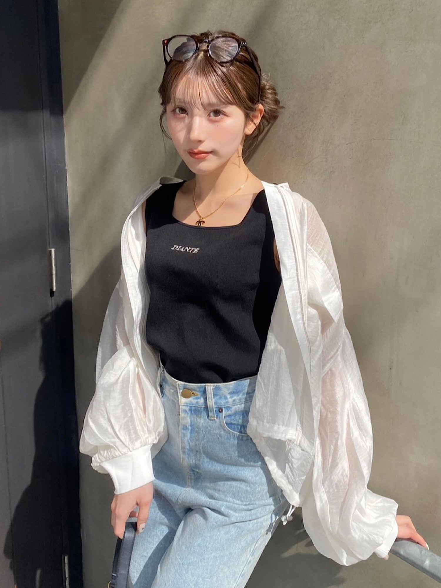 Linen sheer short blouson