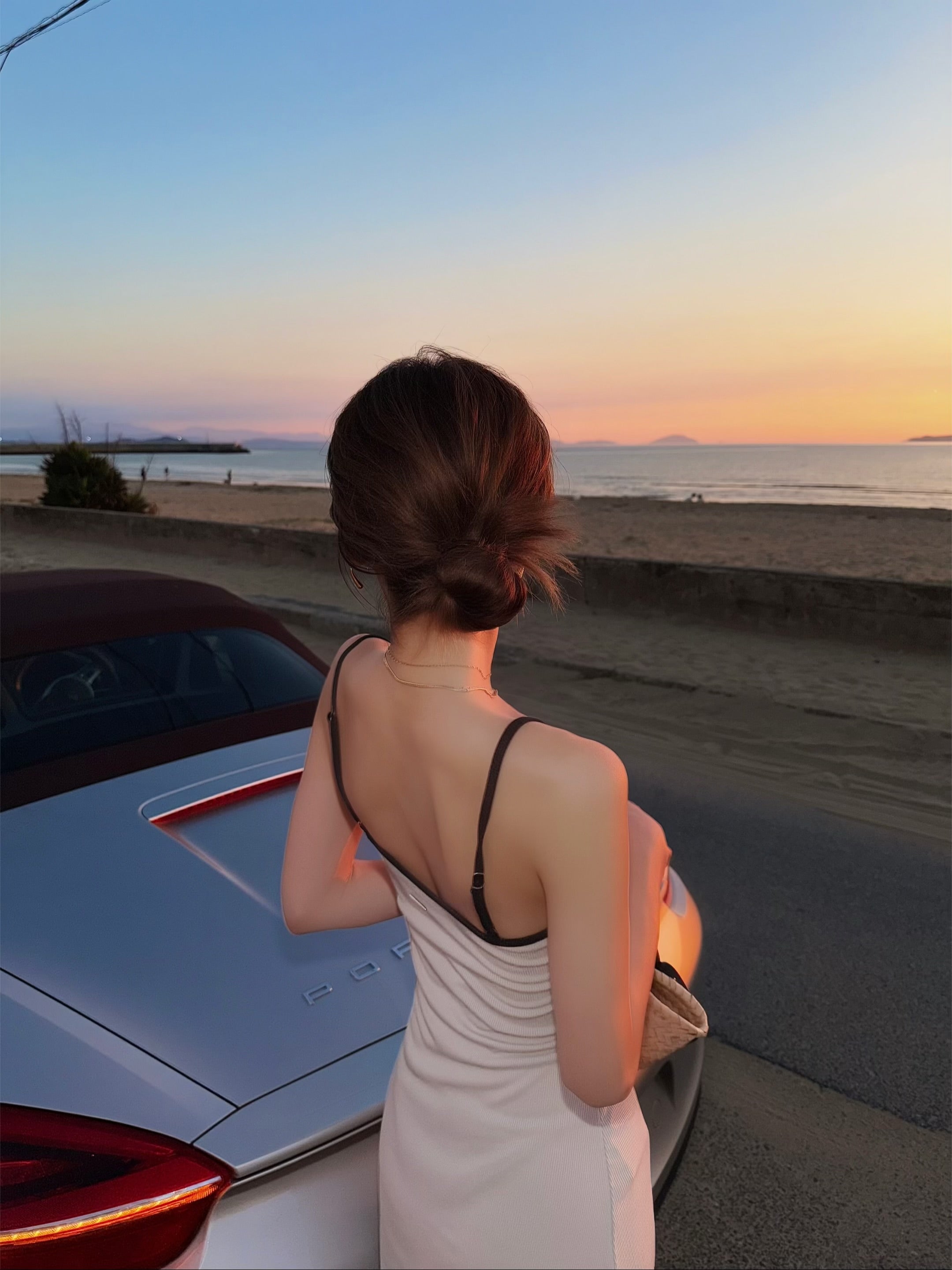 Bicolor piping cami-dress