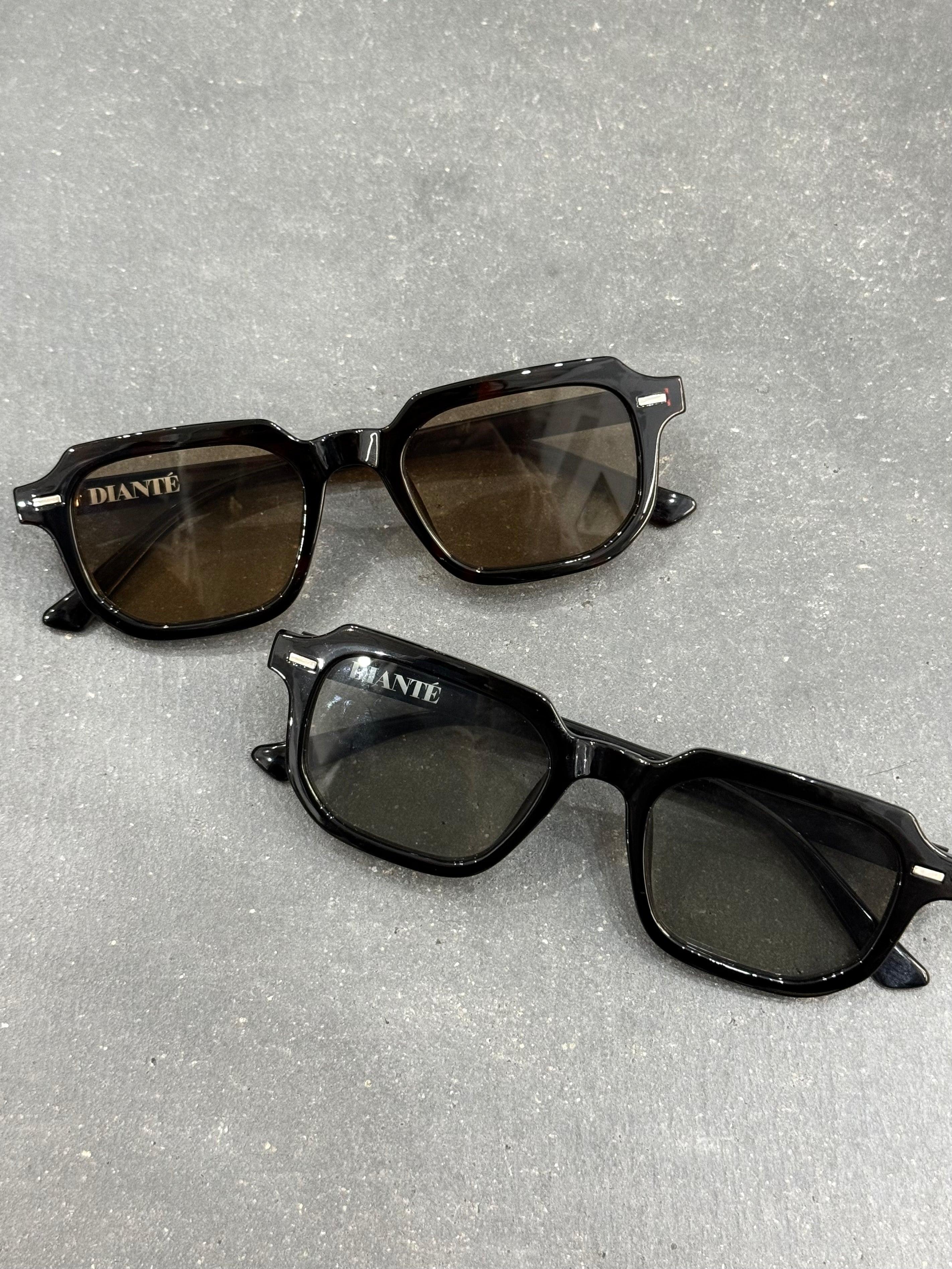 【予約】Hexagon sunglasses(BLK 4月下旬・BRN6月下旬発送予定)