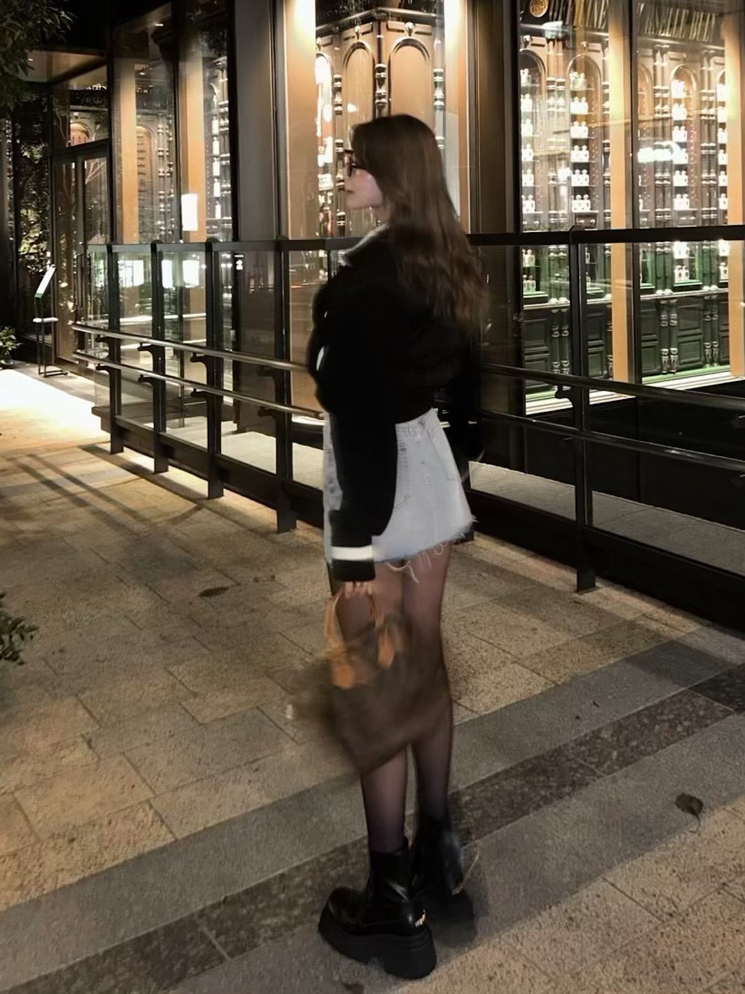 Accent color knit docking puffy blouson