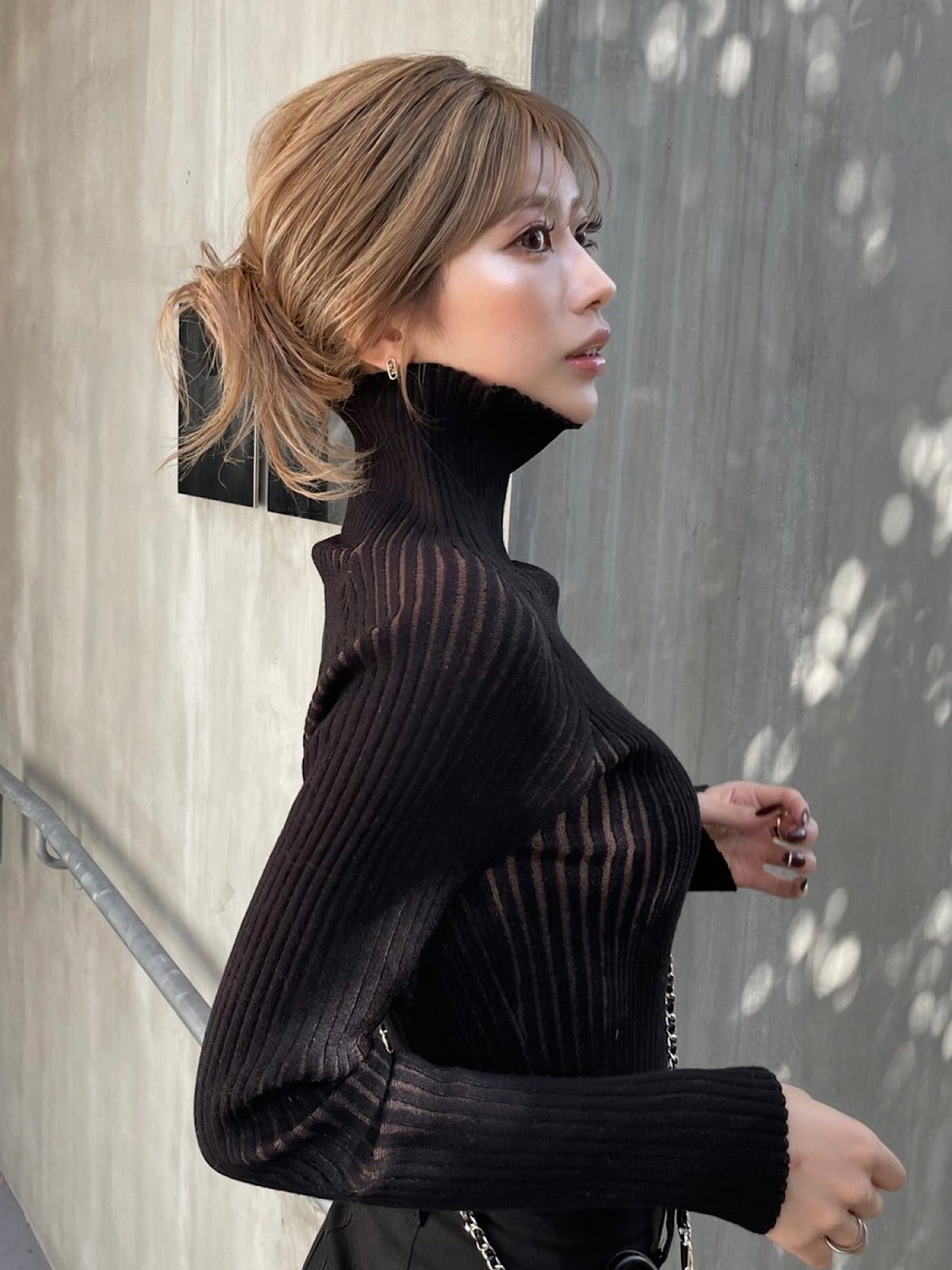 Multi color stand neck rib knit