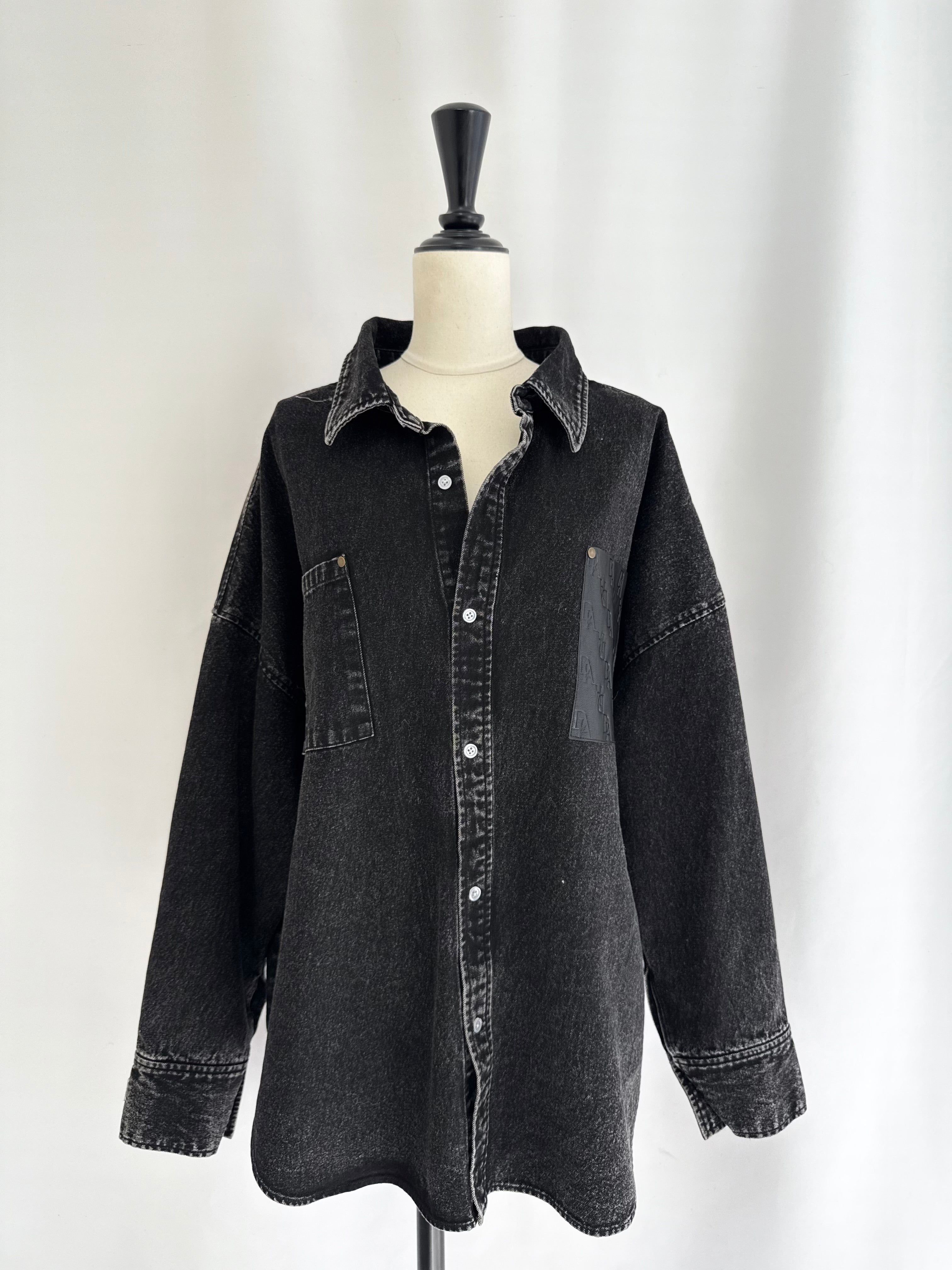 【予約】Leather pocket denim loose shirts(3月上旬〜中旬発送予定)