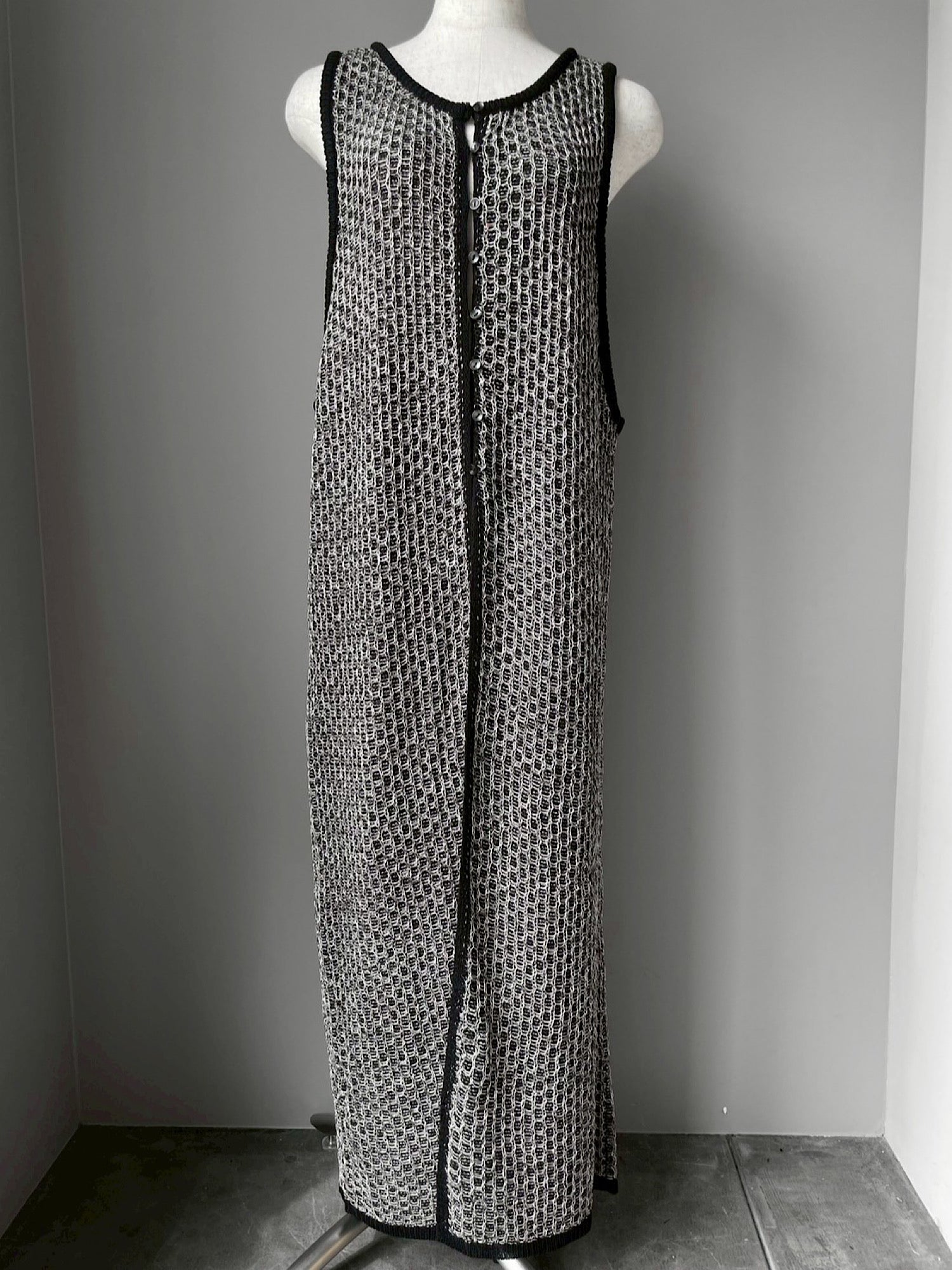 Long knit gilet