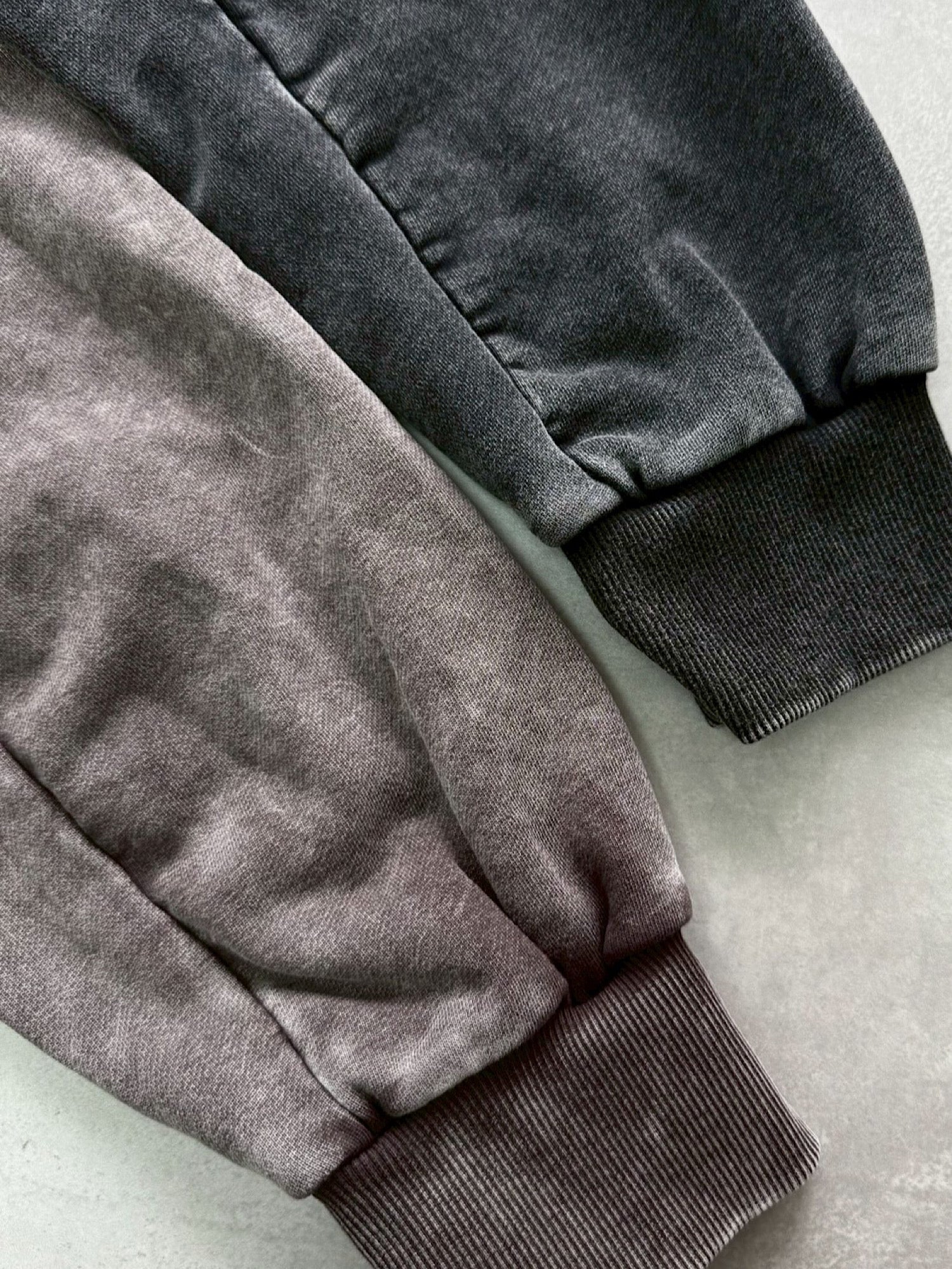 Overdye off-shoulder sweat tops