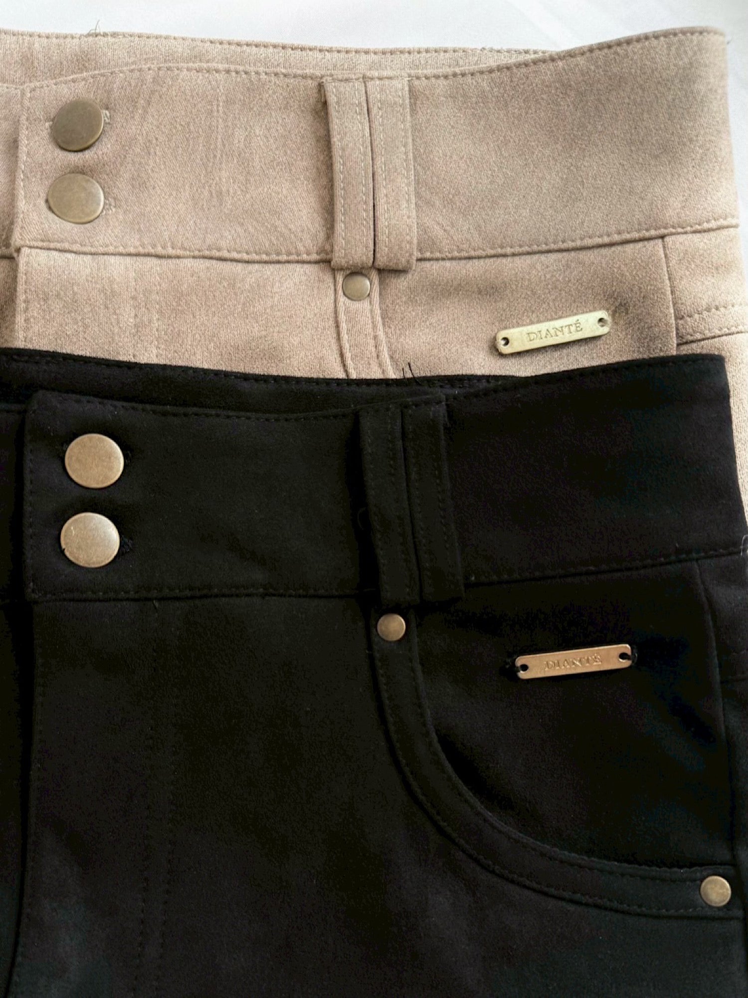 【予約】Eco suede tight shorts(12月上旬〜中旬発送予定)