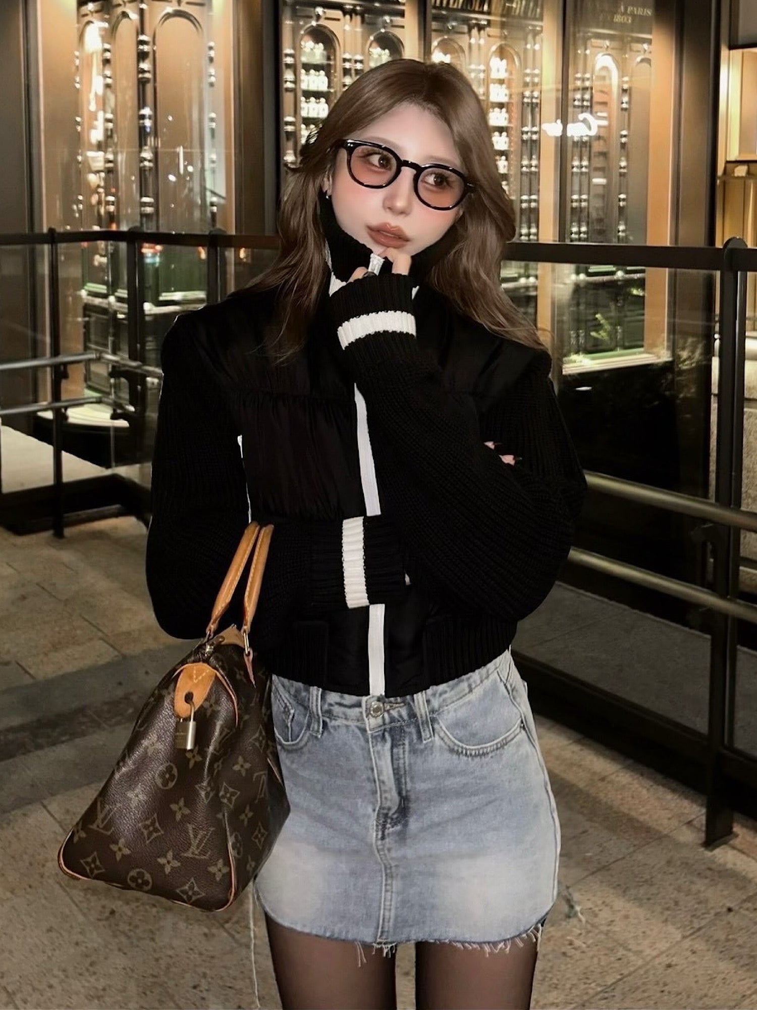 Accent color knit docking puffy blouson