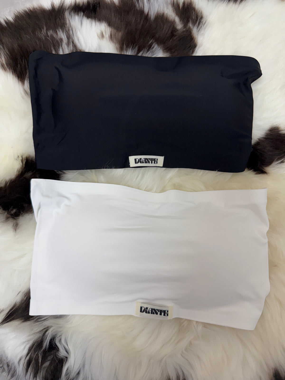 Plain logo bare top