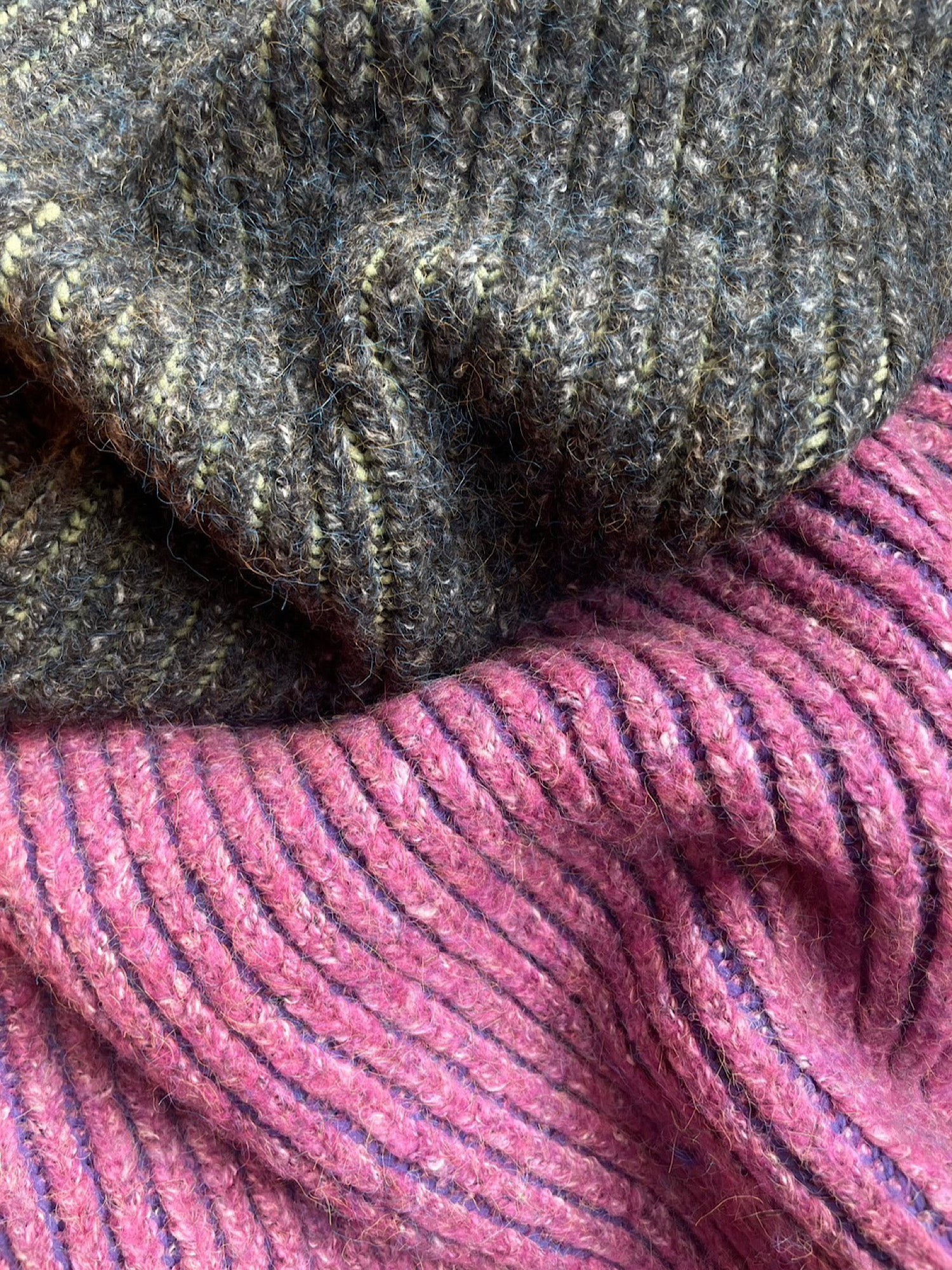Melange stripe loose knit