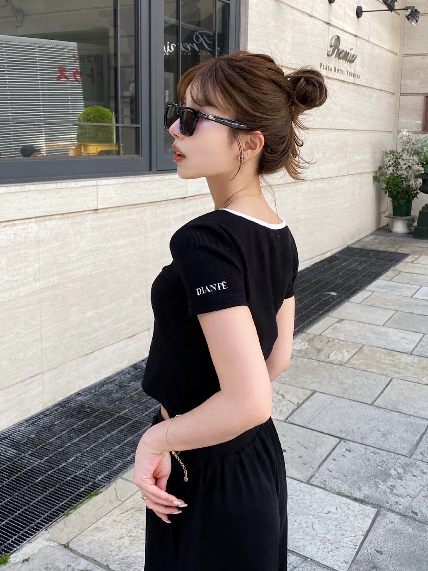 Asymmetry neck half sleeve tops