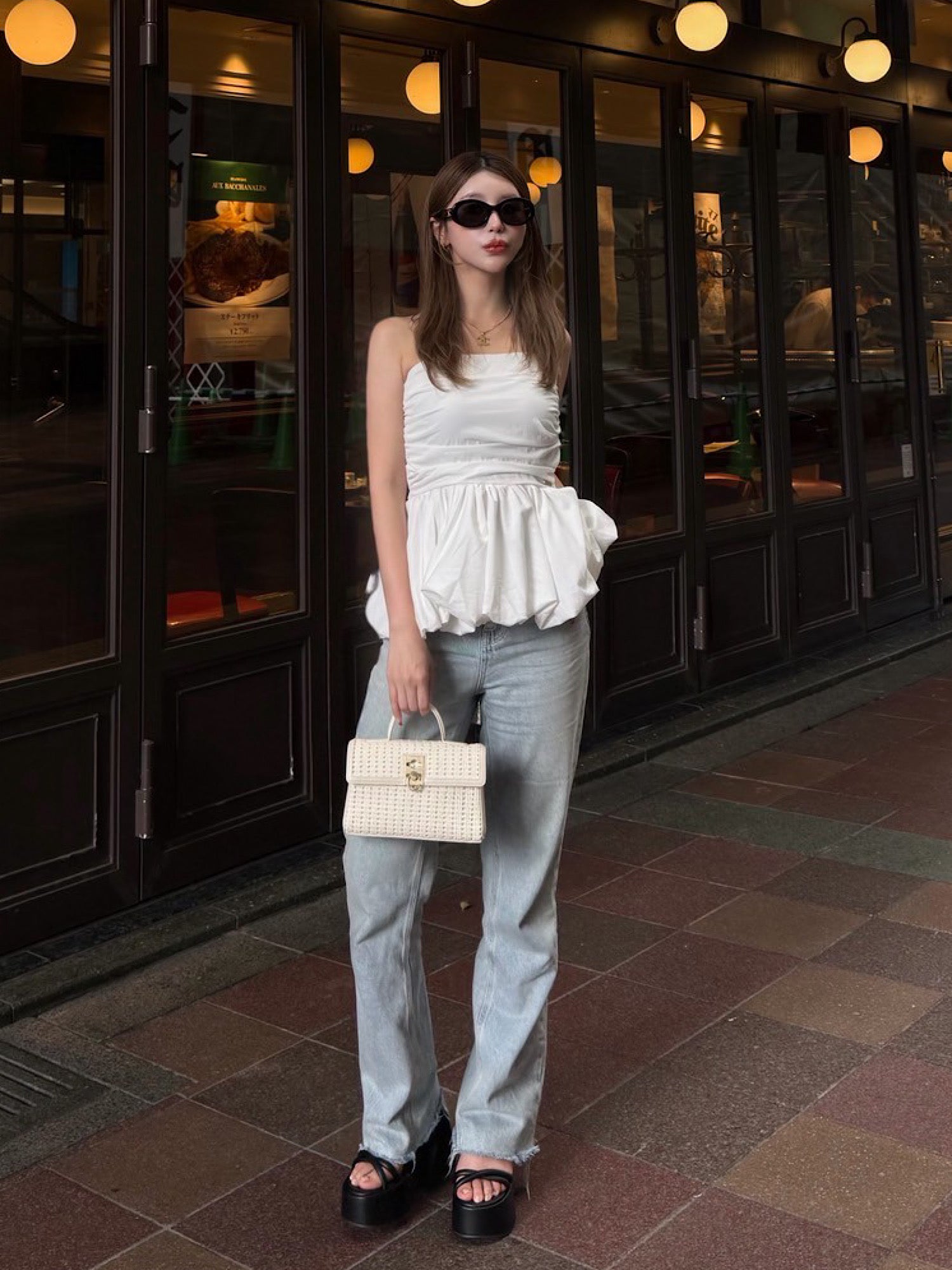 Initial plate peplum baretop