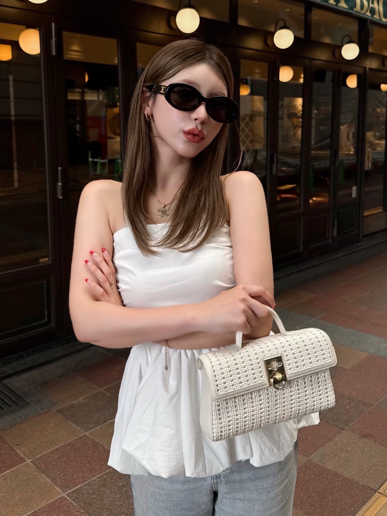 Initial plate peplum baretop