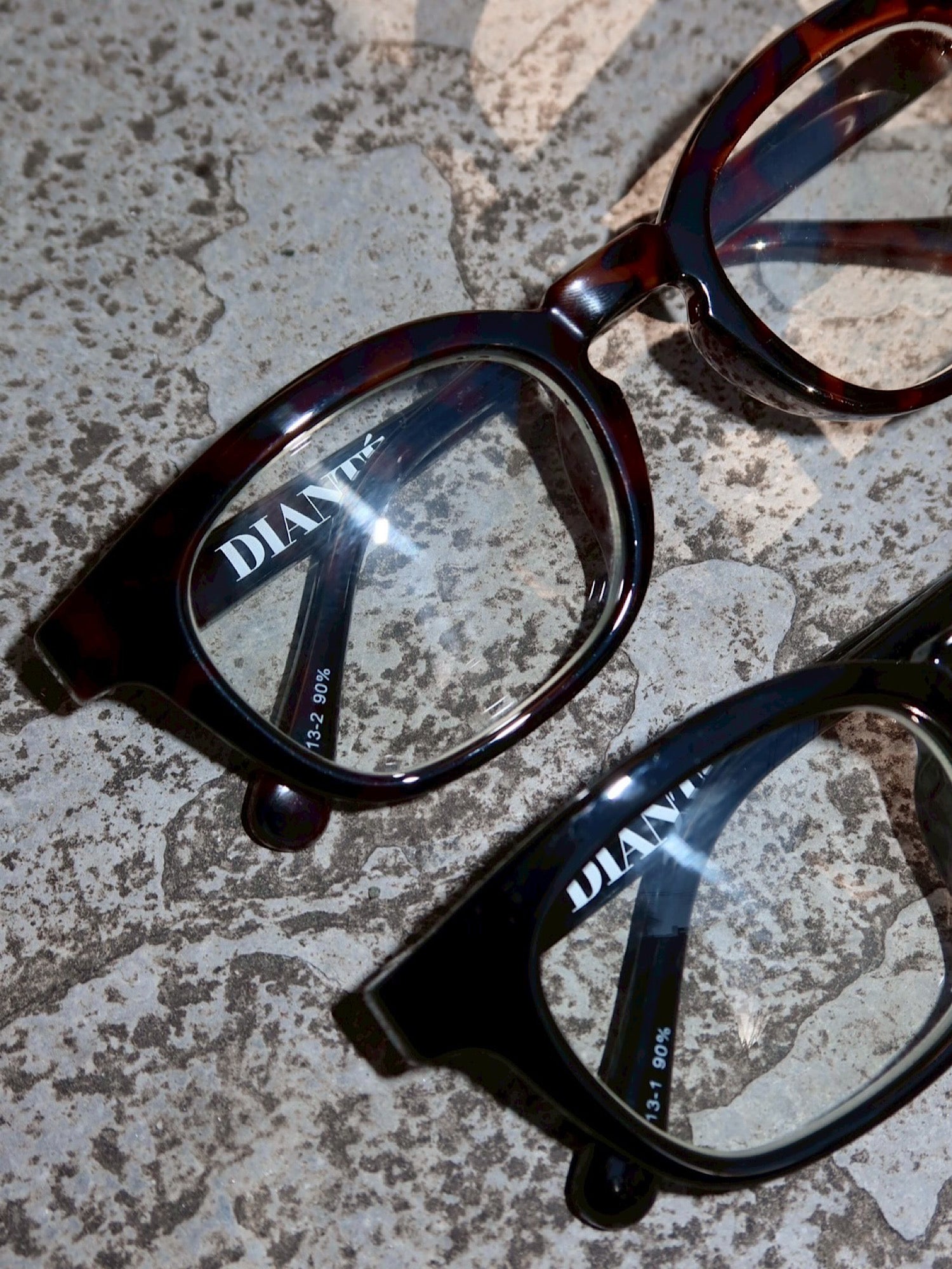 【予約】Logo frame sunglasses(12月上旬〜中旬発送予定)