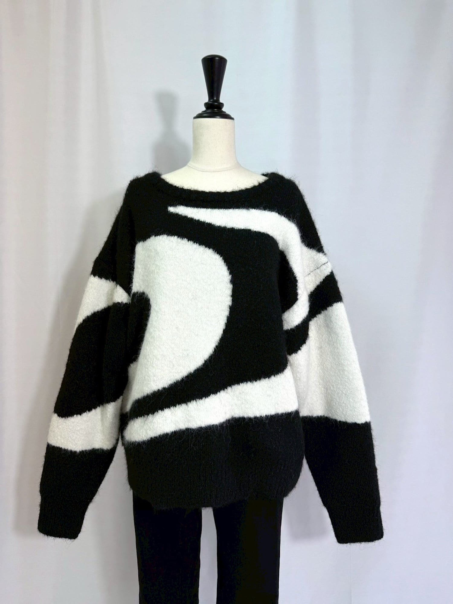 【予約】Hidden logo loose knit(BLK 12月下旬〜1月上旬発送予定)