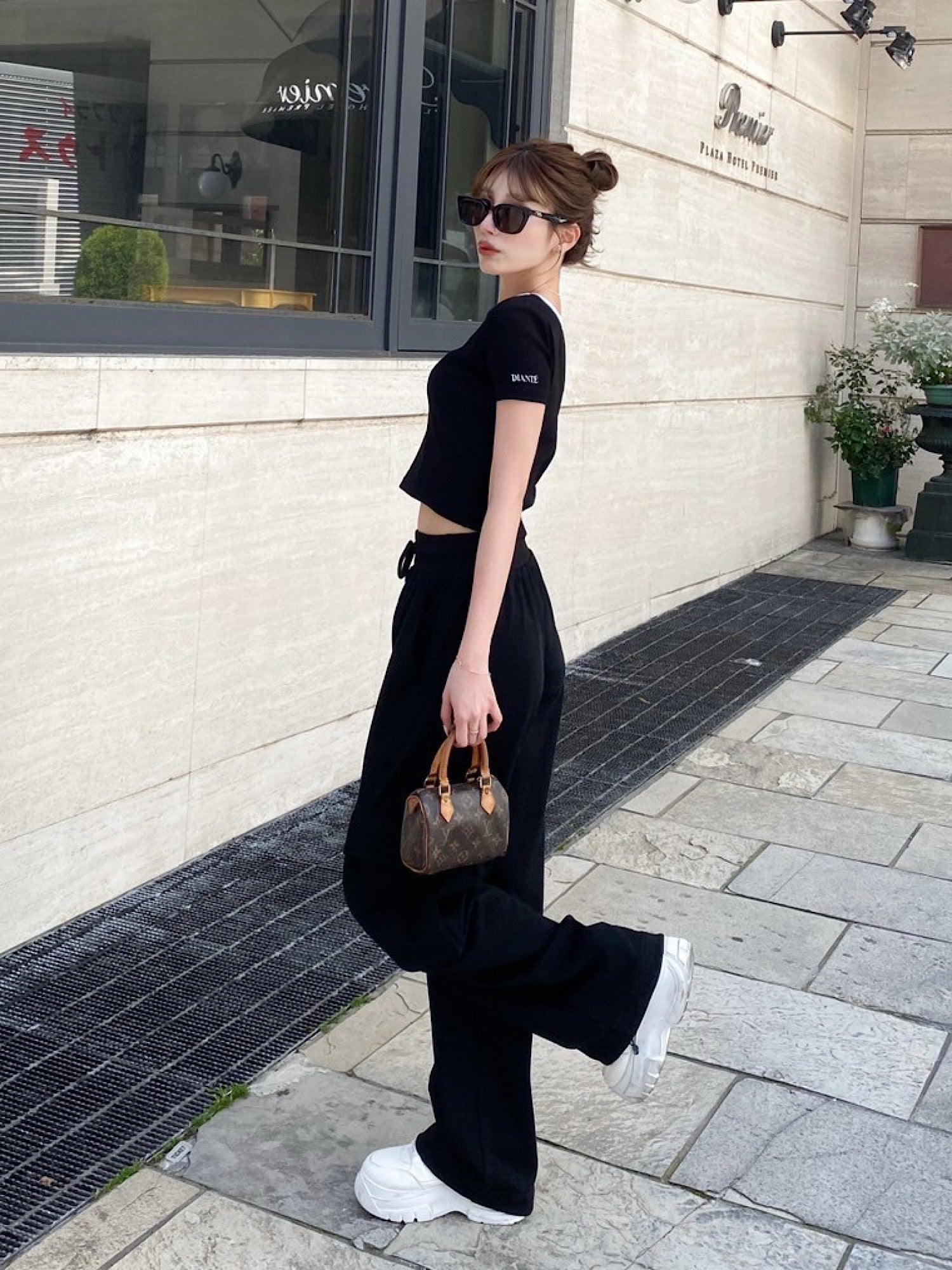 Asymmetry neck half sleeve tops