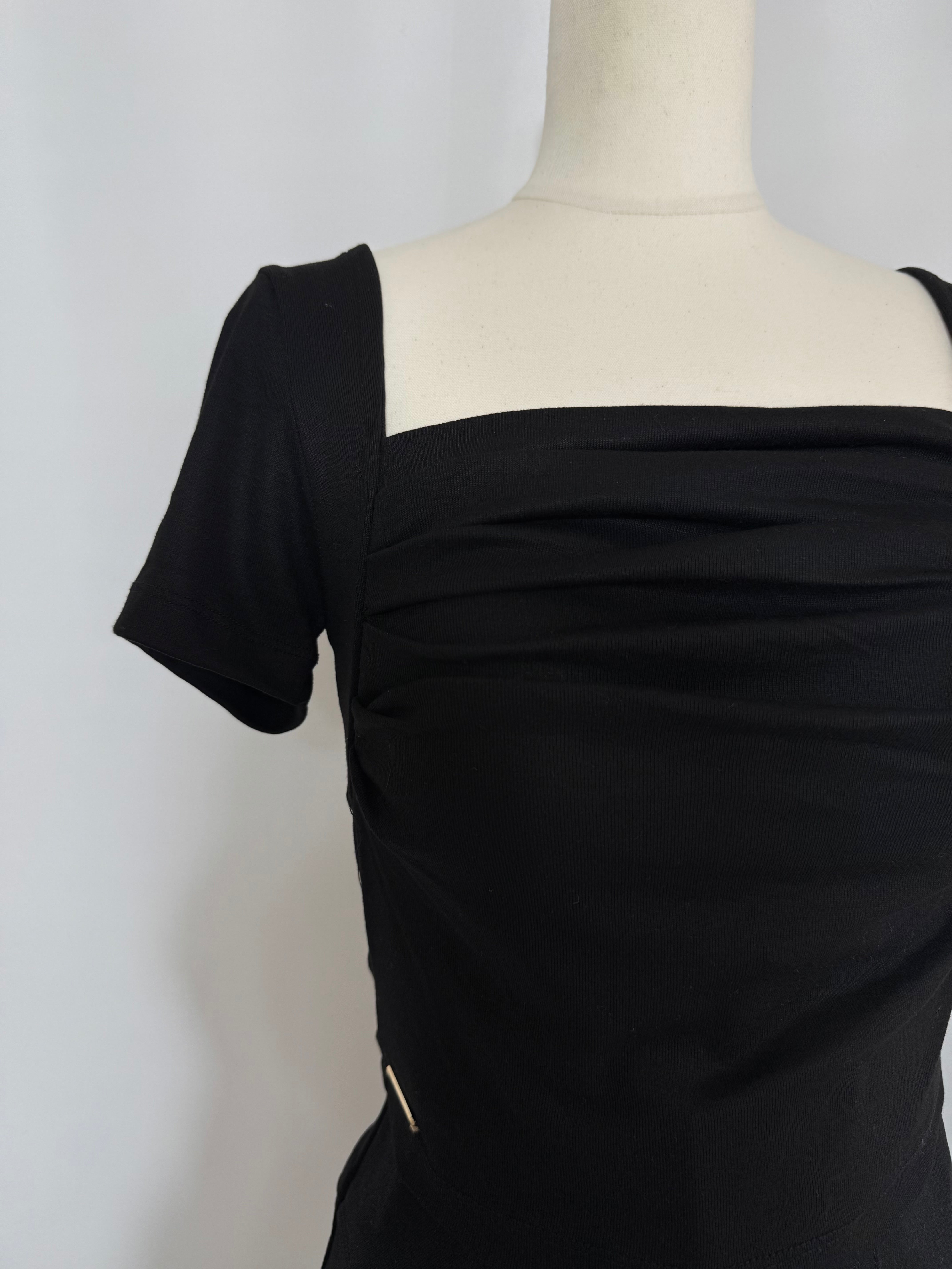 Square open gather short tops