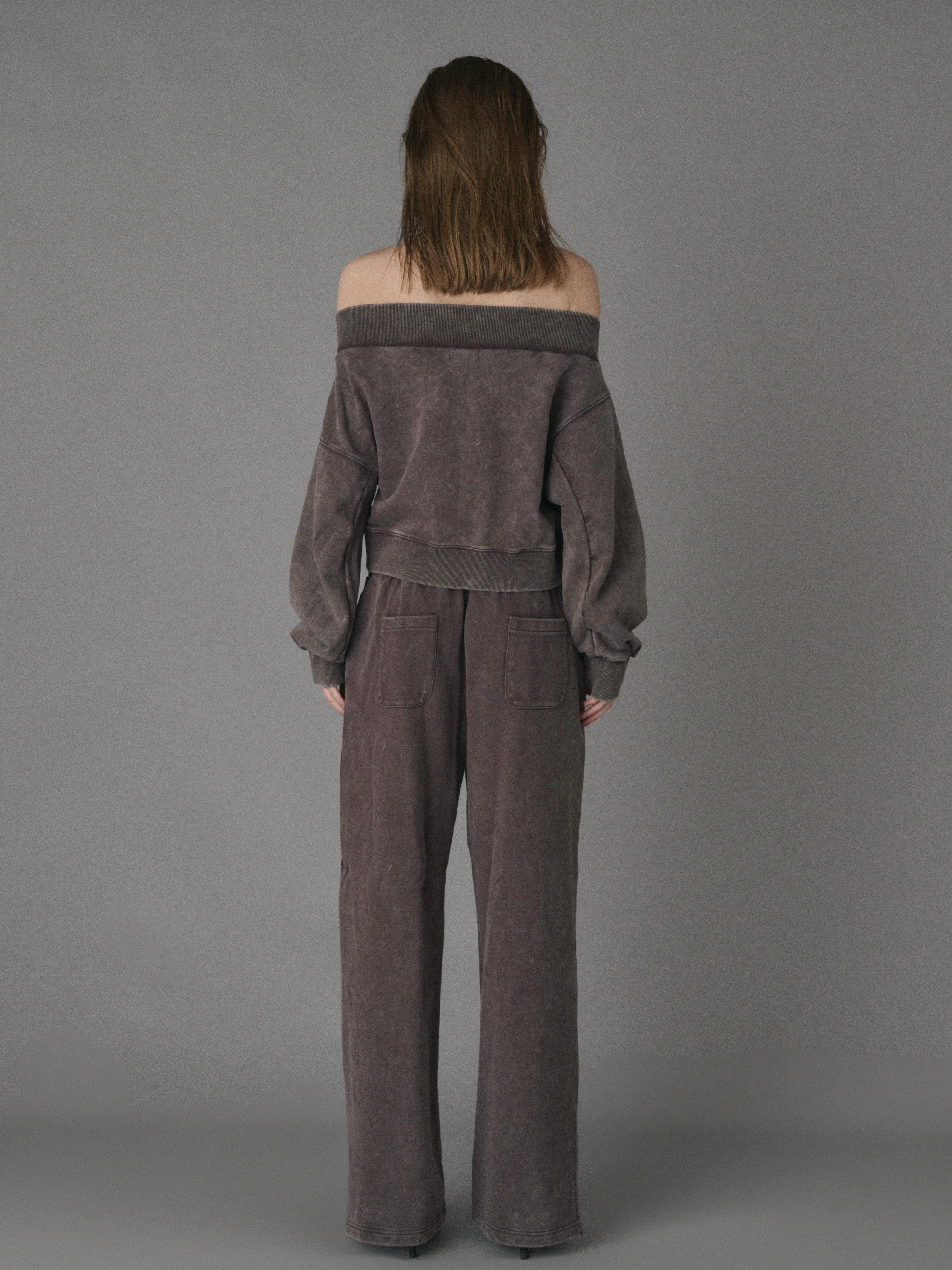 Overdye off-shoulder sweat tops