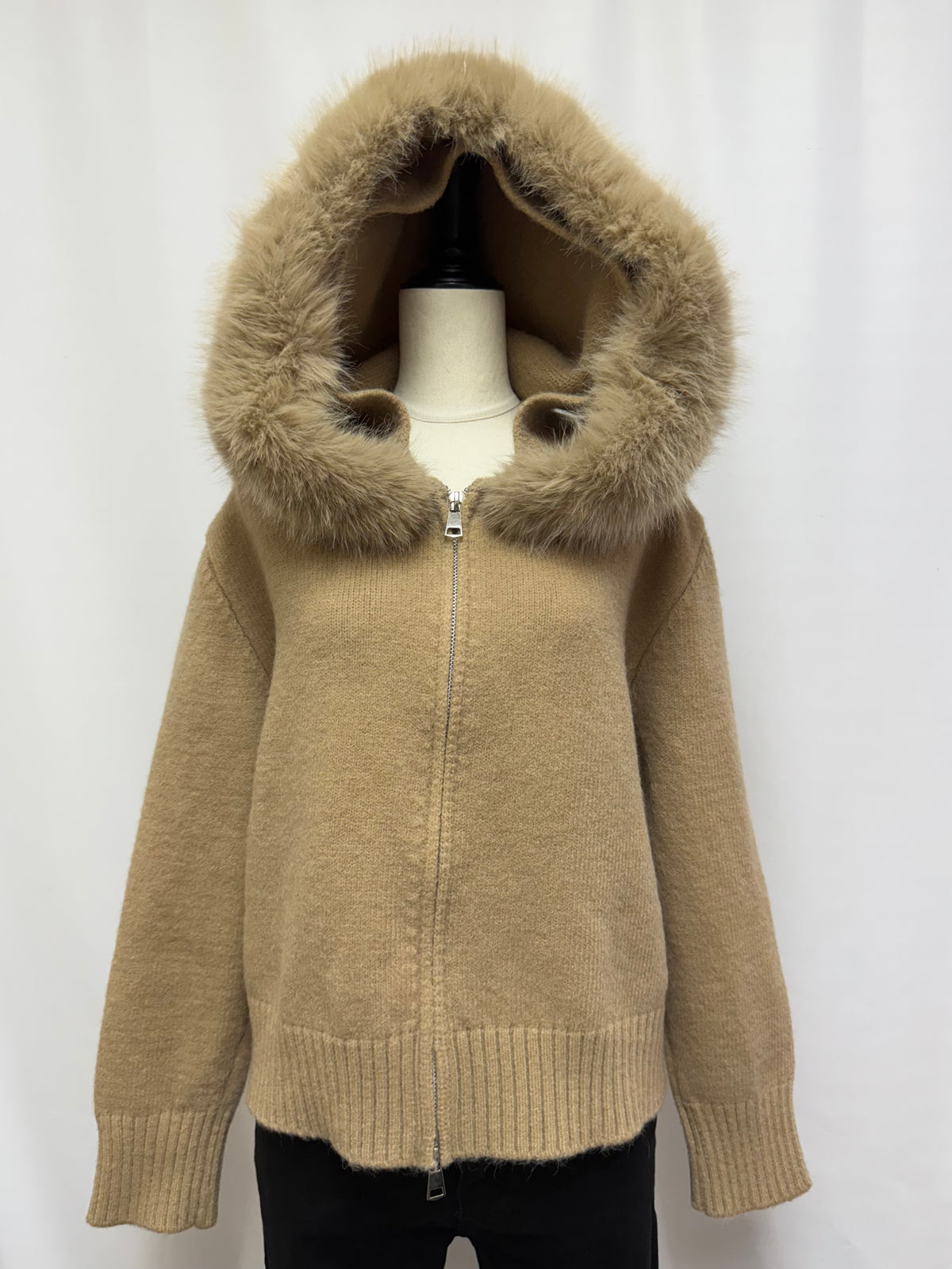 【予約】Volume fur ZIPUP knit hoodie(11月上旬発送予定)