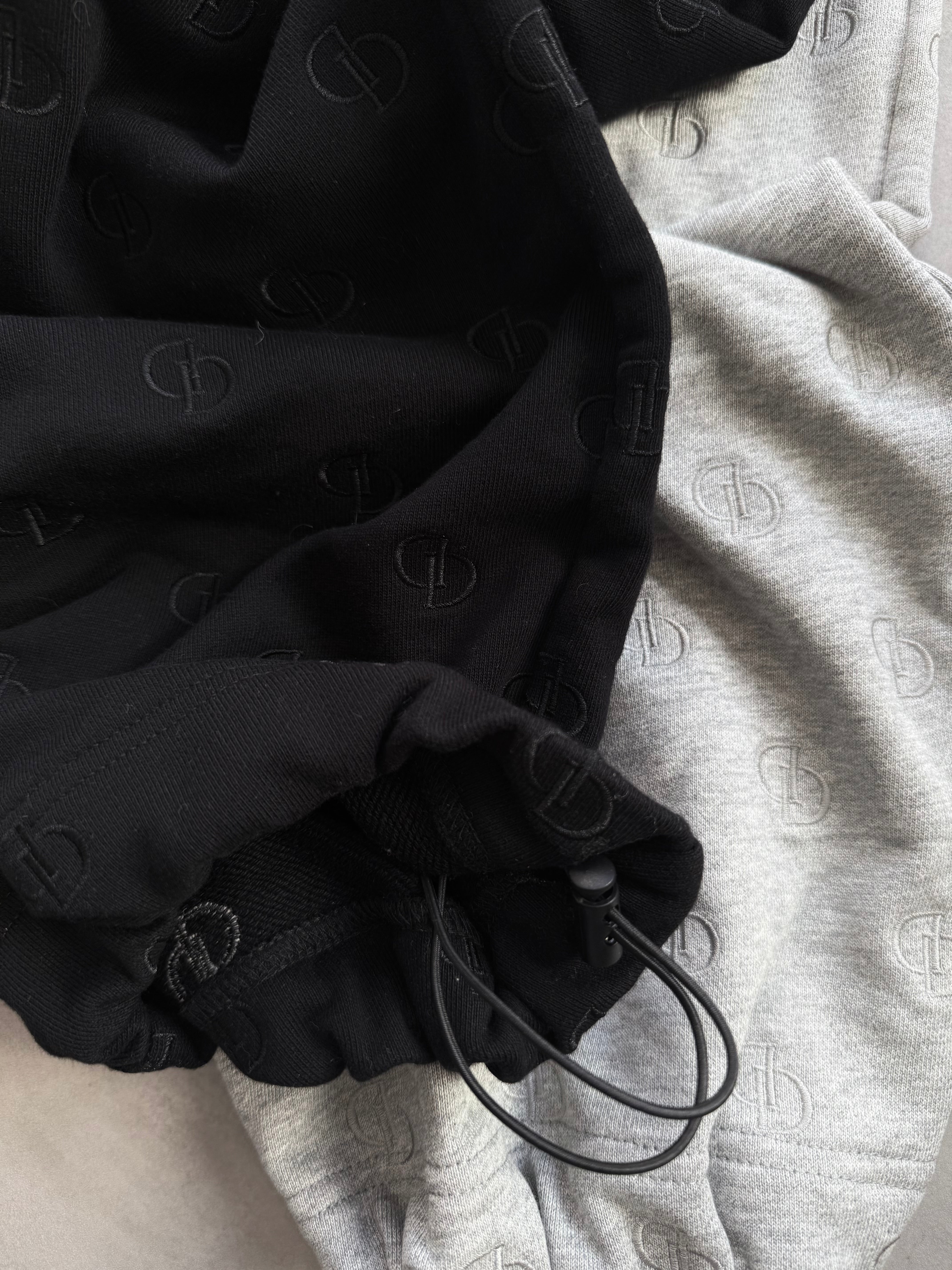 【予約】All over logo sweat pants(BLK 12月中旬〜下旬発送予定)