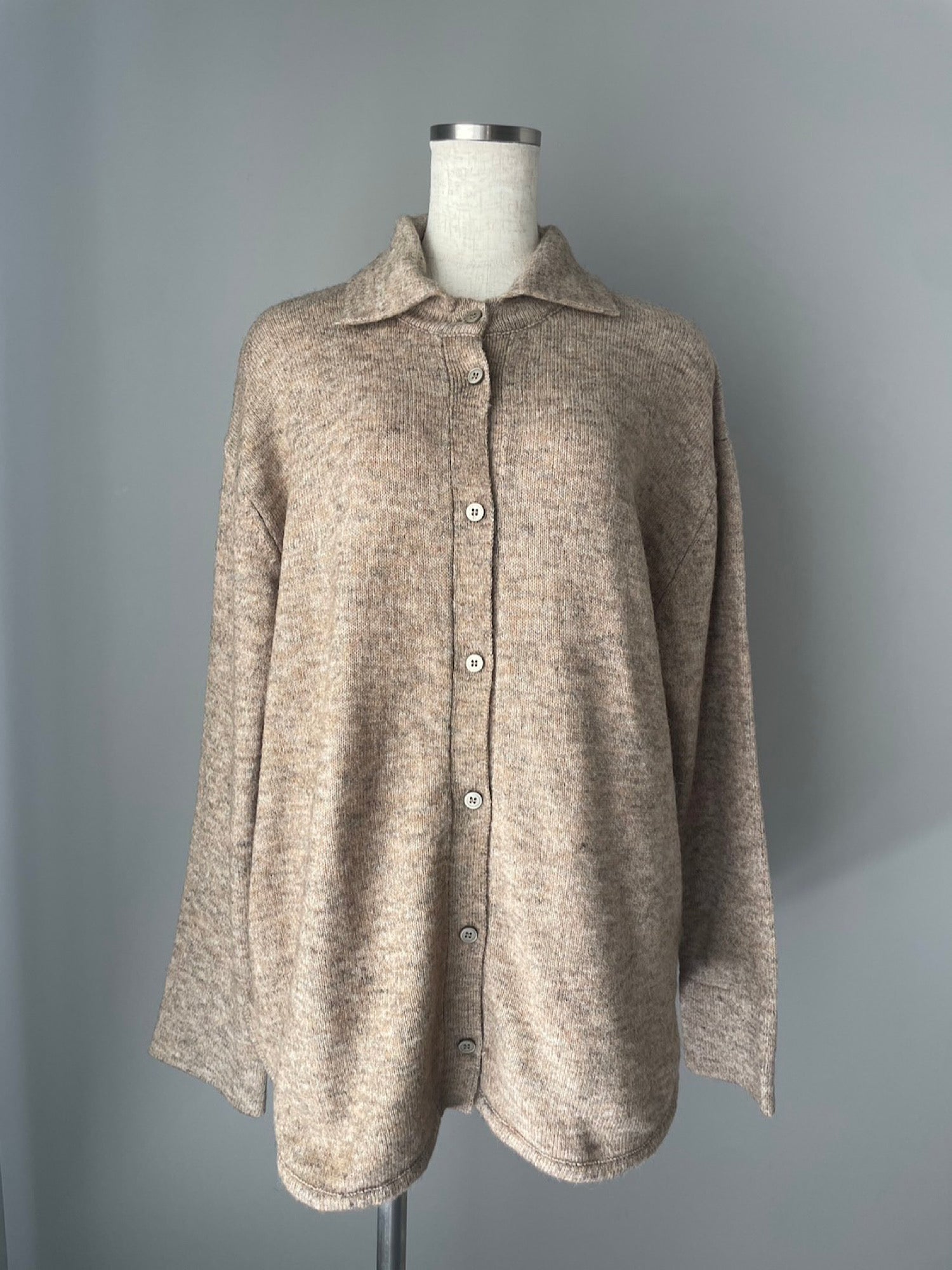 Wool brend loose knit shirt