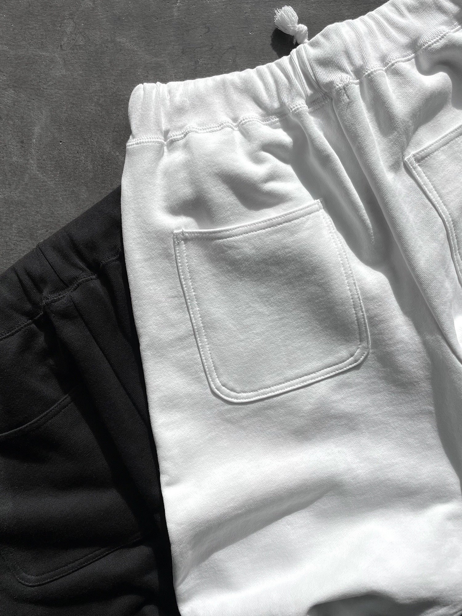 Vertical logo sweat pants