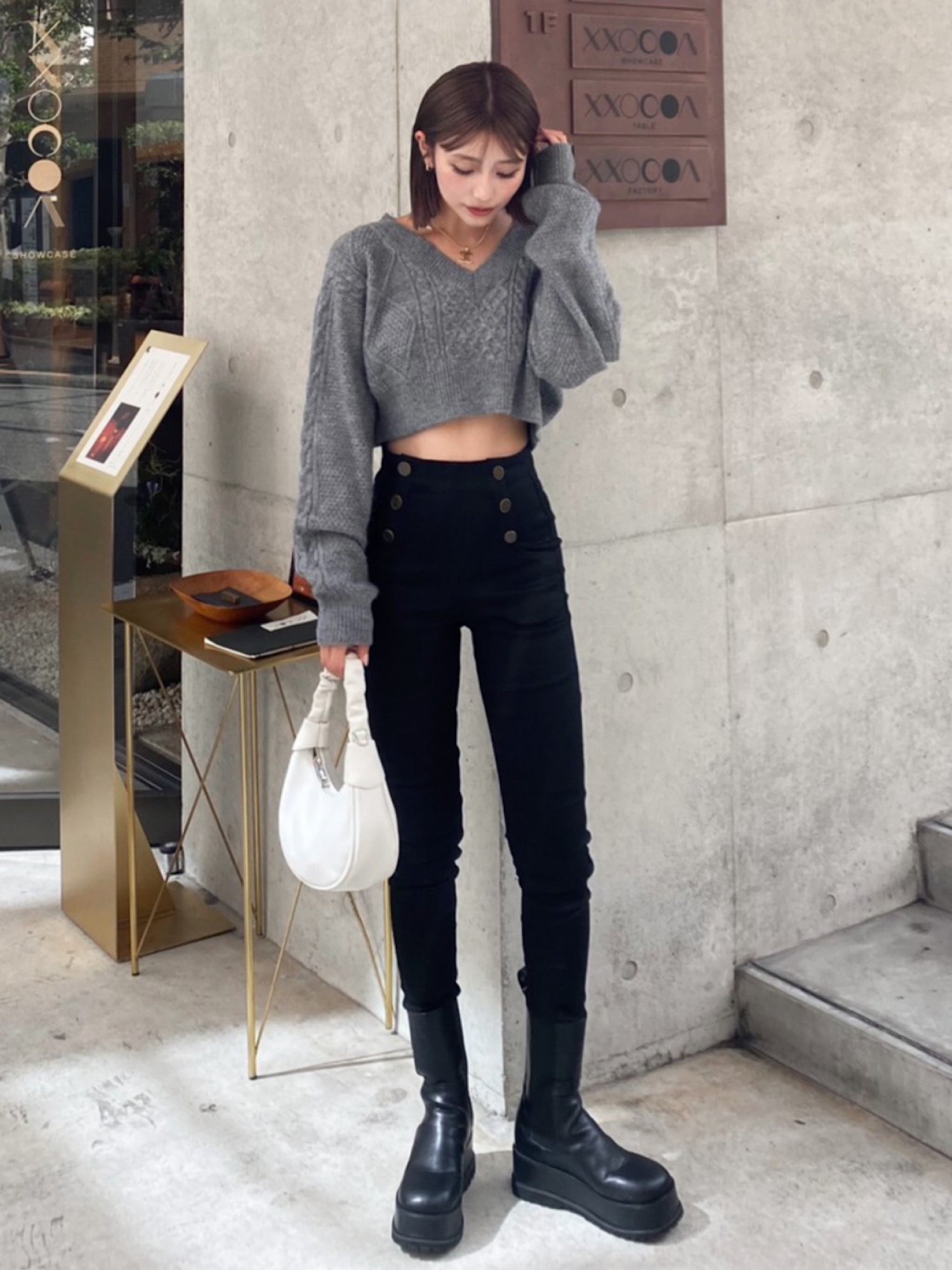 Accent logo side gore boots