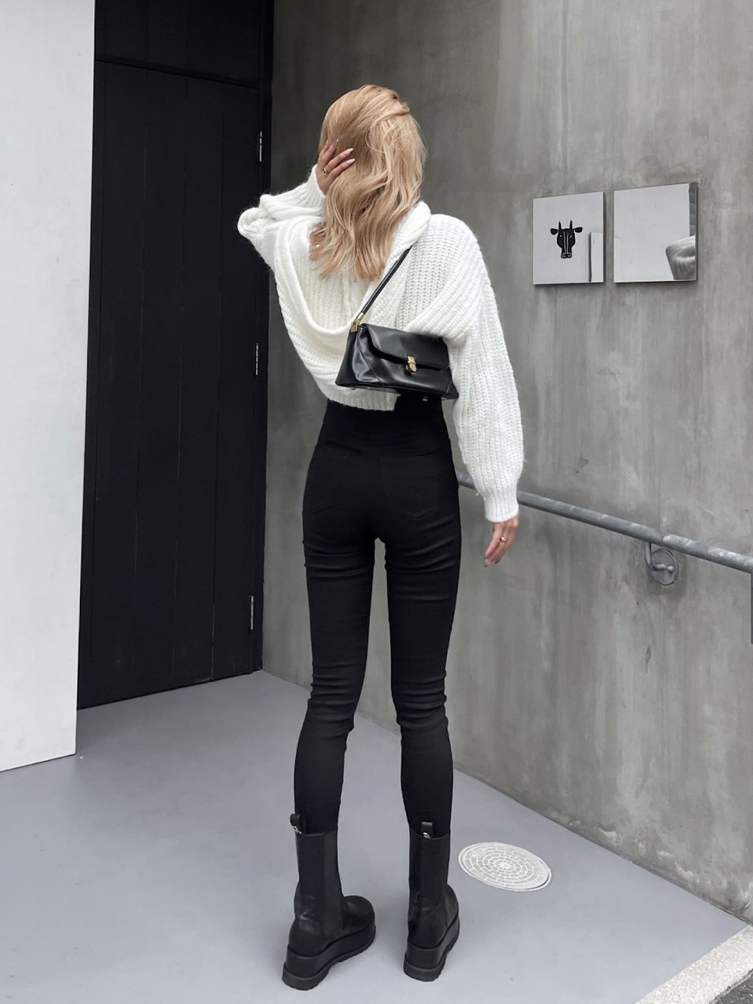 Accent logo side gore boots