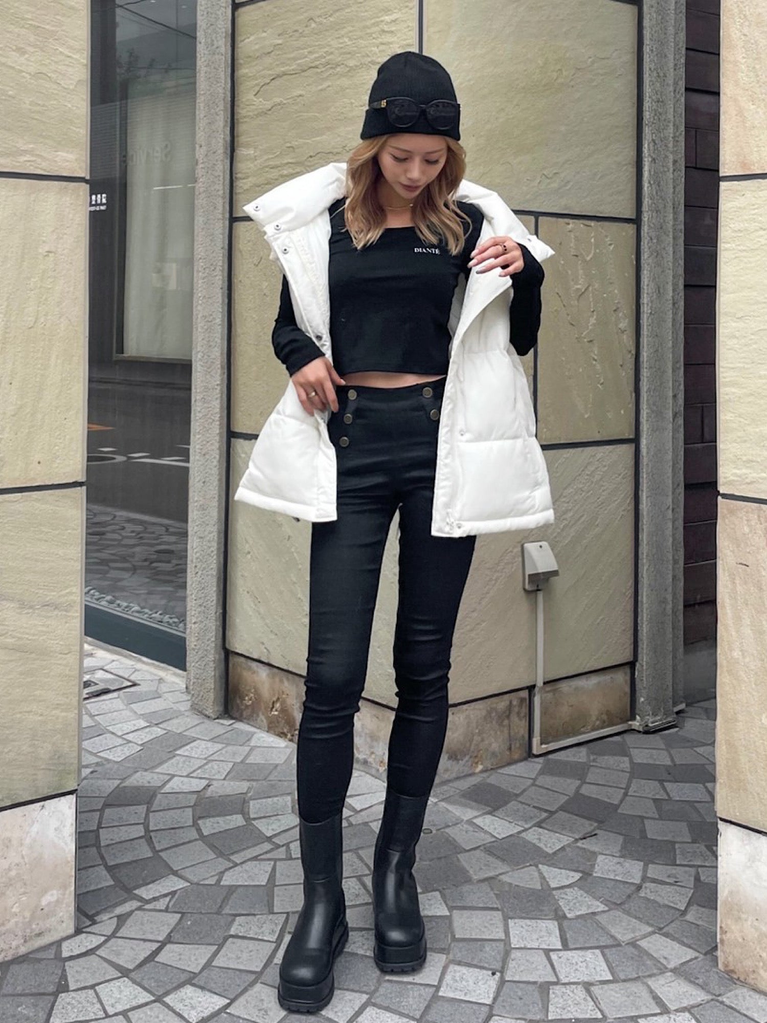 Accent logo side gore boots