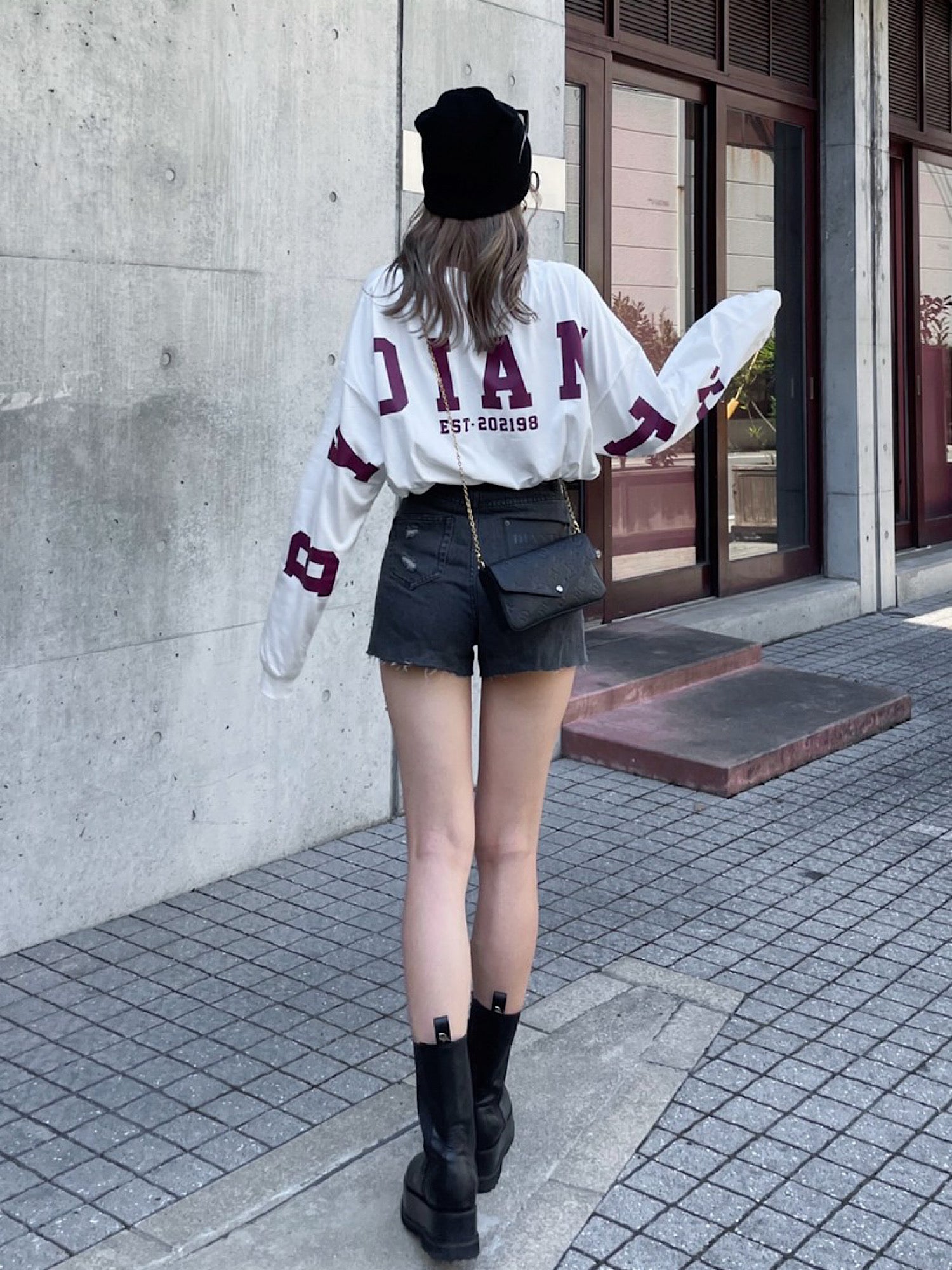 Accent logo side gore boots