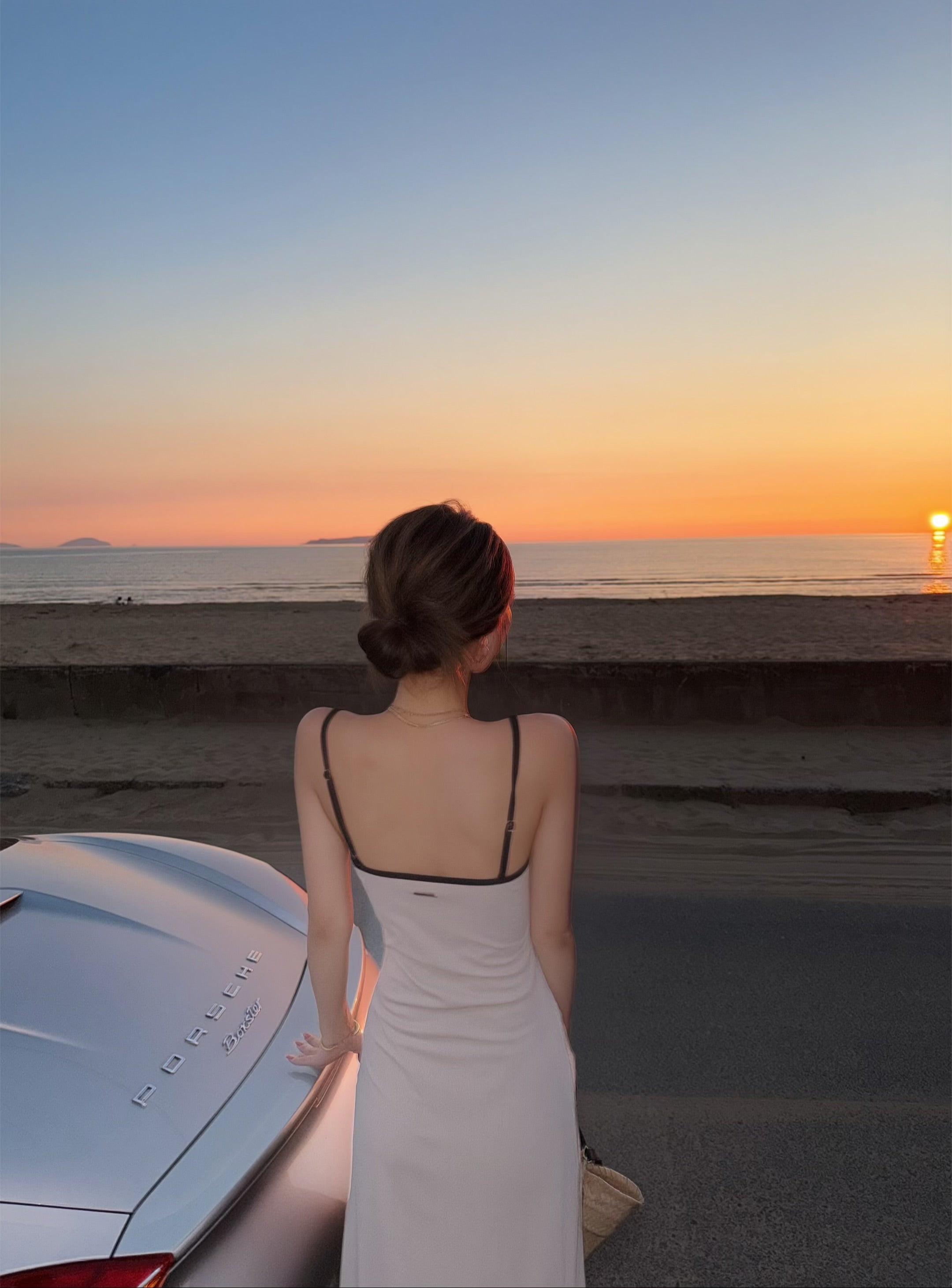 Bicolor piping cami-dress