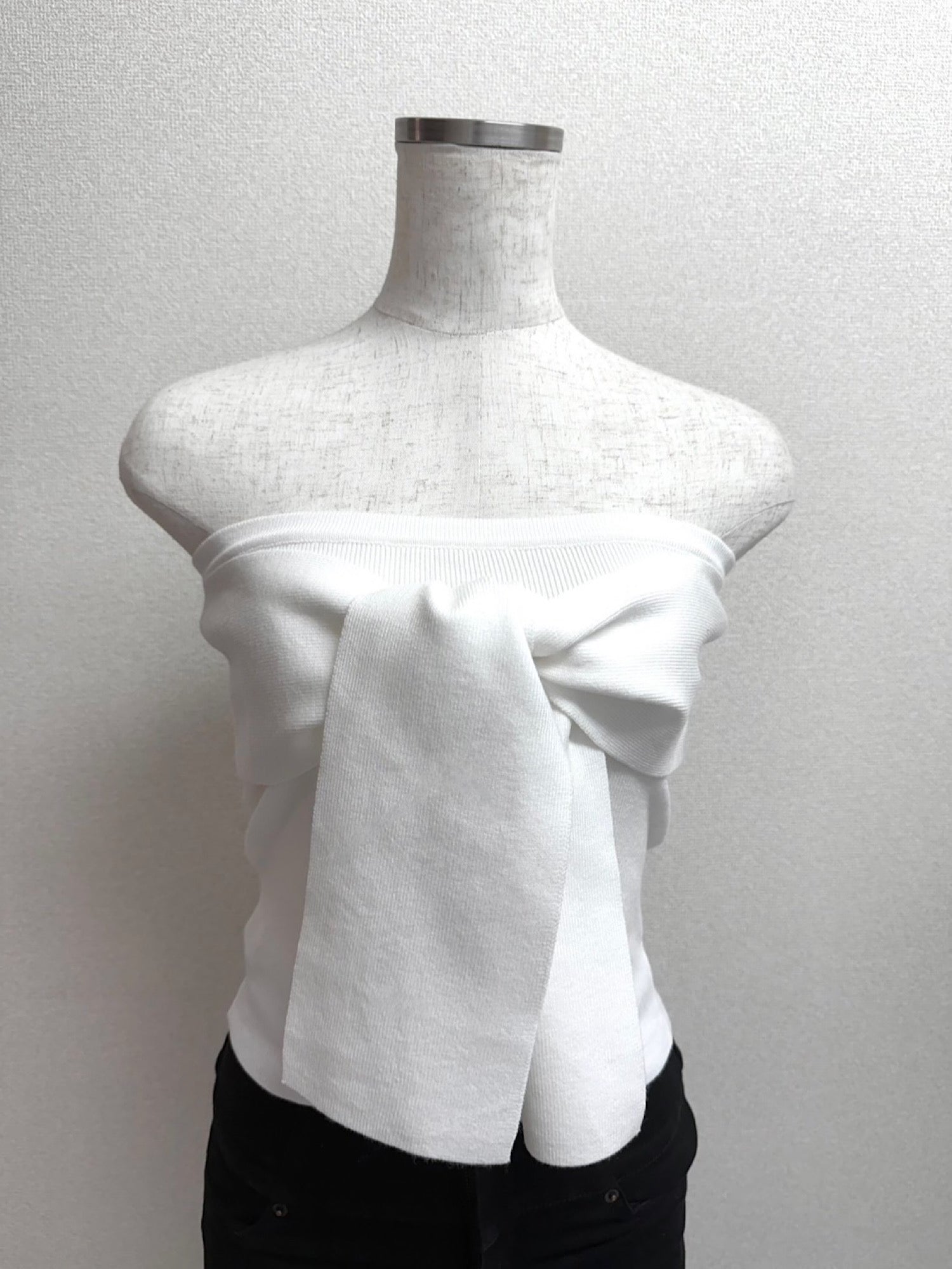 Tie front baretop