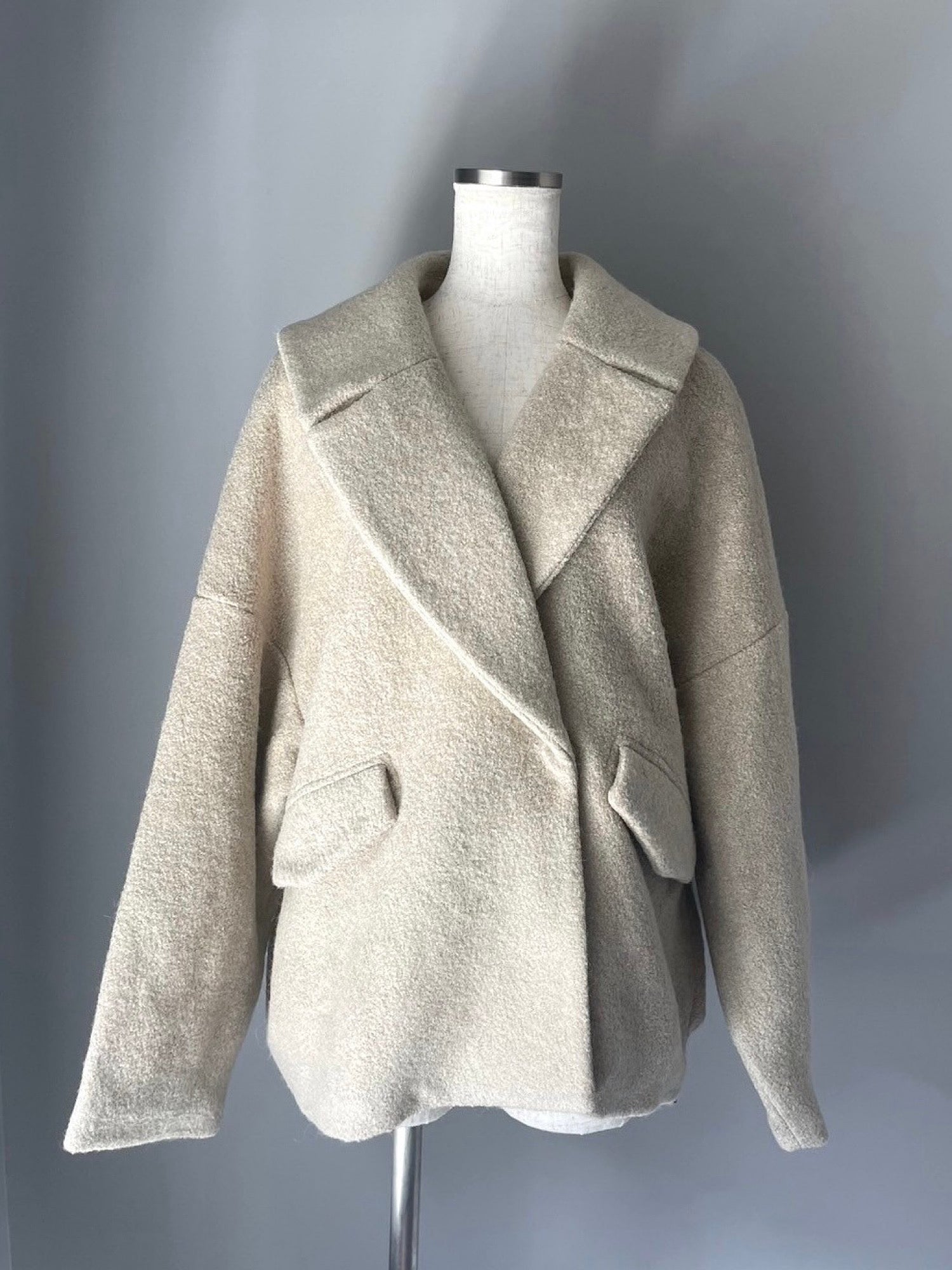 Wool brend bouclé middle jacket