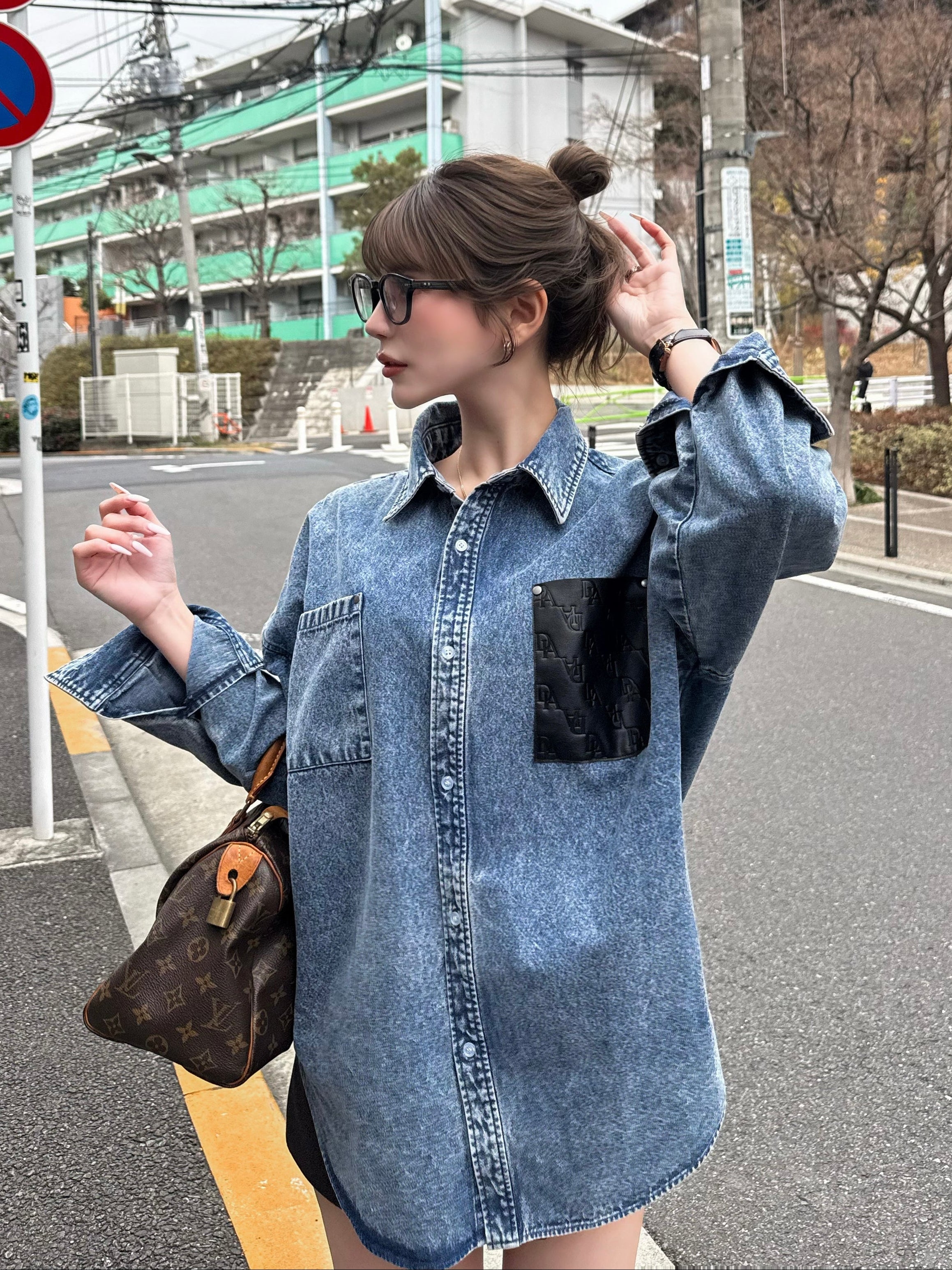【予約】Leather pocket denim loose shirts(4月中旬〜下旬発送予定)